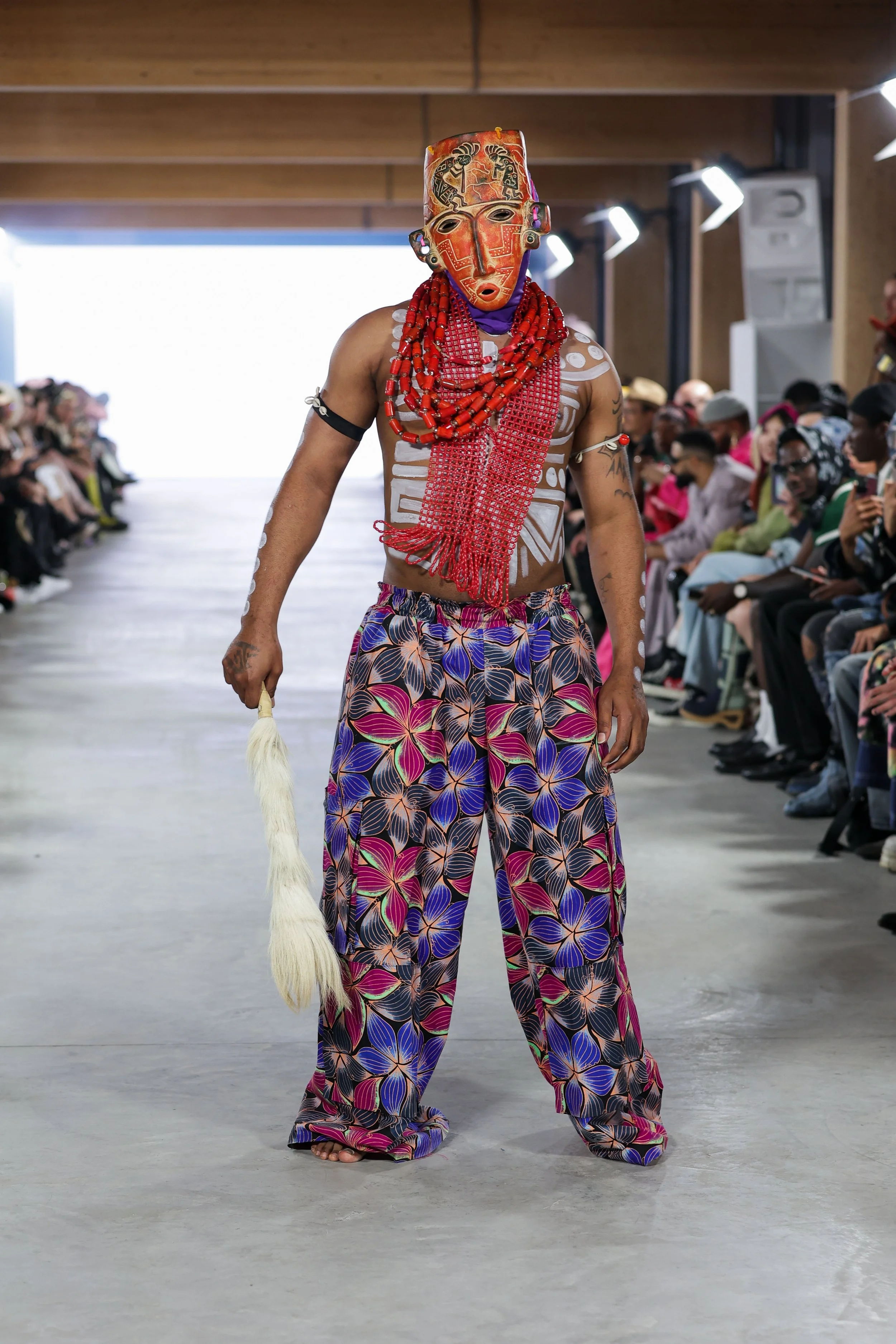 38_primary_QweenfecyClothing_look13_day4_@cosplay_@devansakaria.jpg