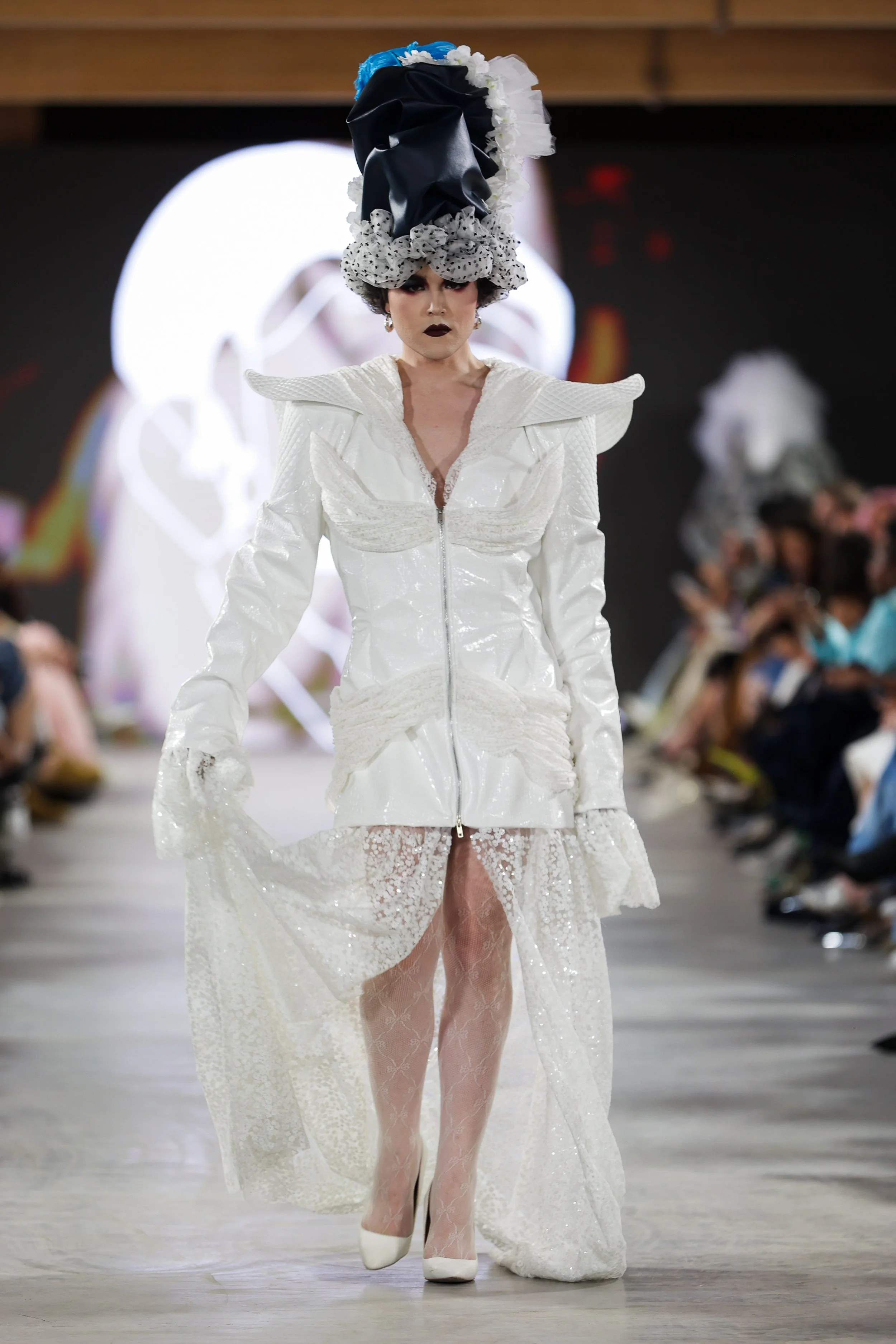 91primary_L'UomoStrano_look30_day1_@cosplay_@devansakaria.jpg