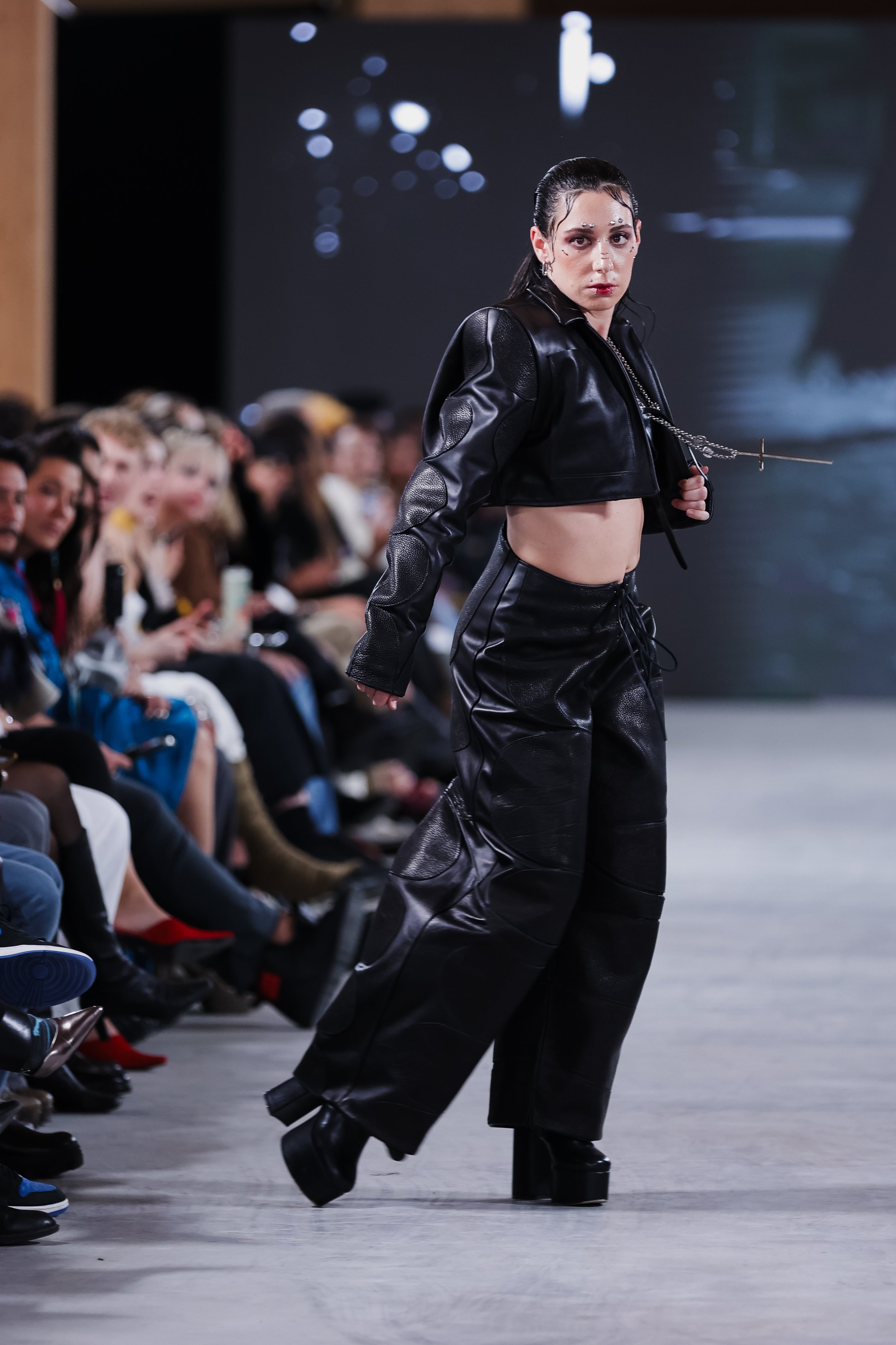Ballesteors Look 2, Model: 