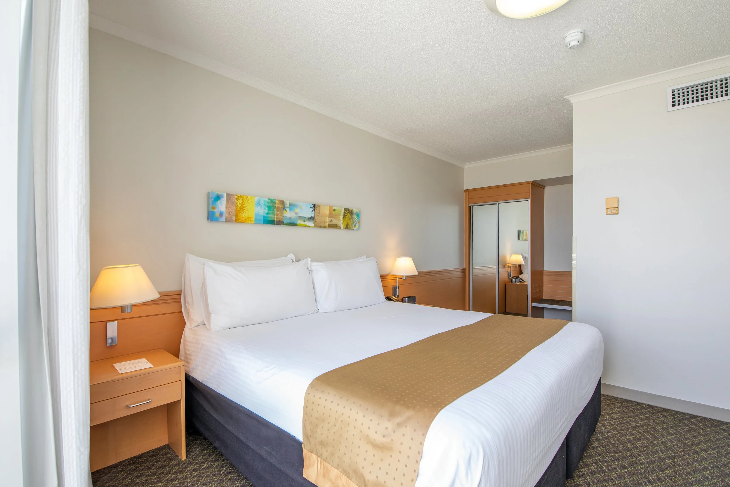 Harbourside Rooms V2-28.jpg