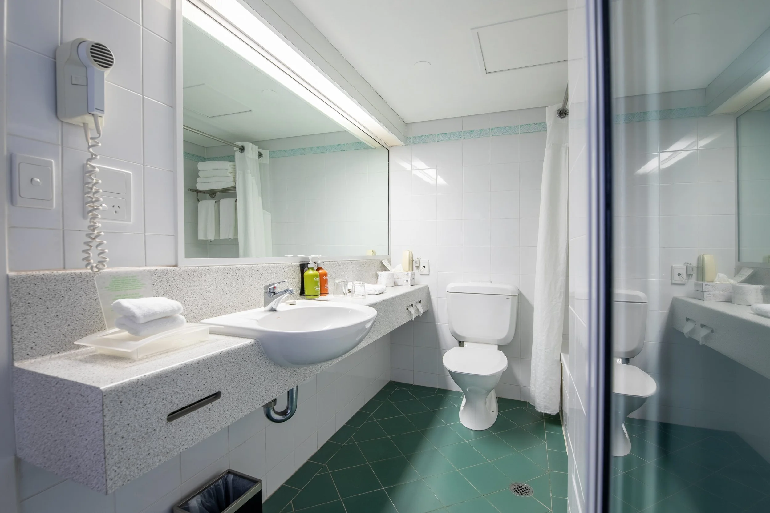 Harbourside Rooms V2-21.jpg