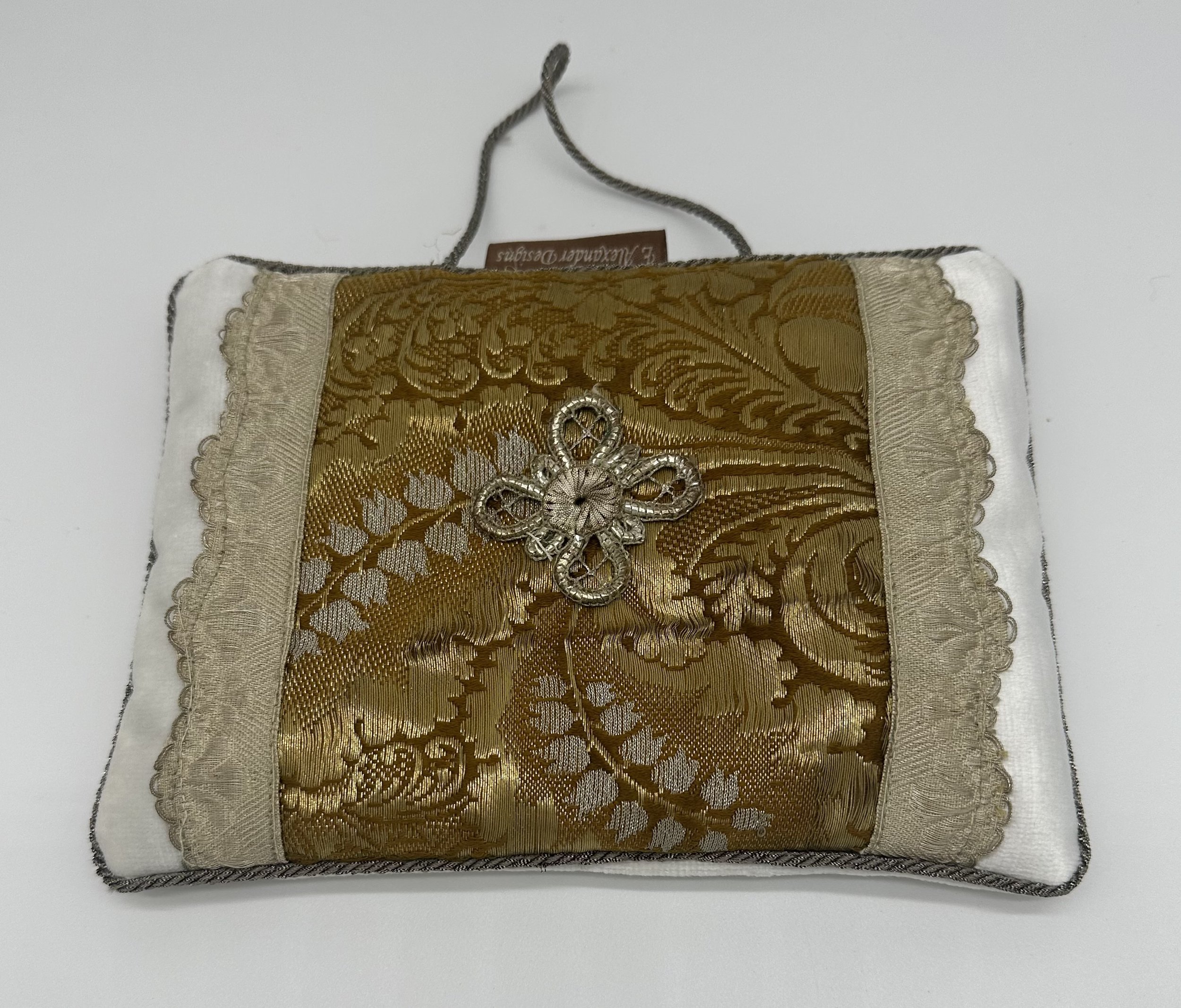 9750924. sachet.jpg