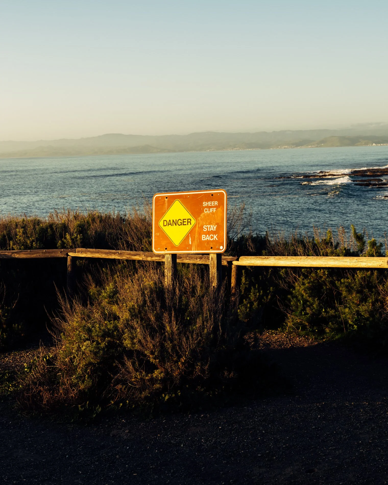 Coast Book SE_V76.jpg