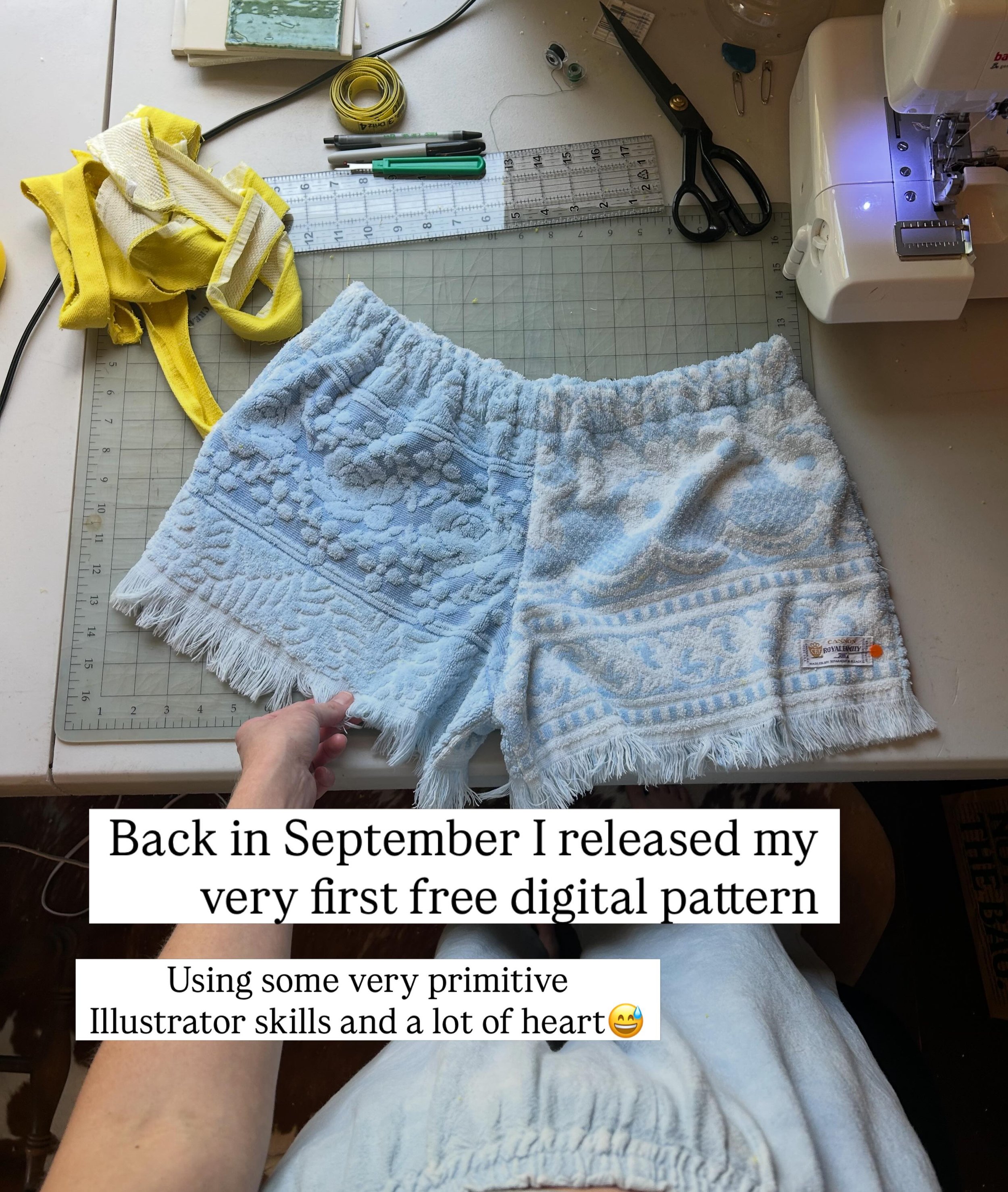 THAT&rsquo;S A LOT OF TOWELS, you guys!🥹 Link in bio if you want to join the Patreon club and / or support my work! I release free and paid content every month.
What should my next upcycled pattern be ?
.
.
.
#upcycle #freepatterns #towelshorts #upc