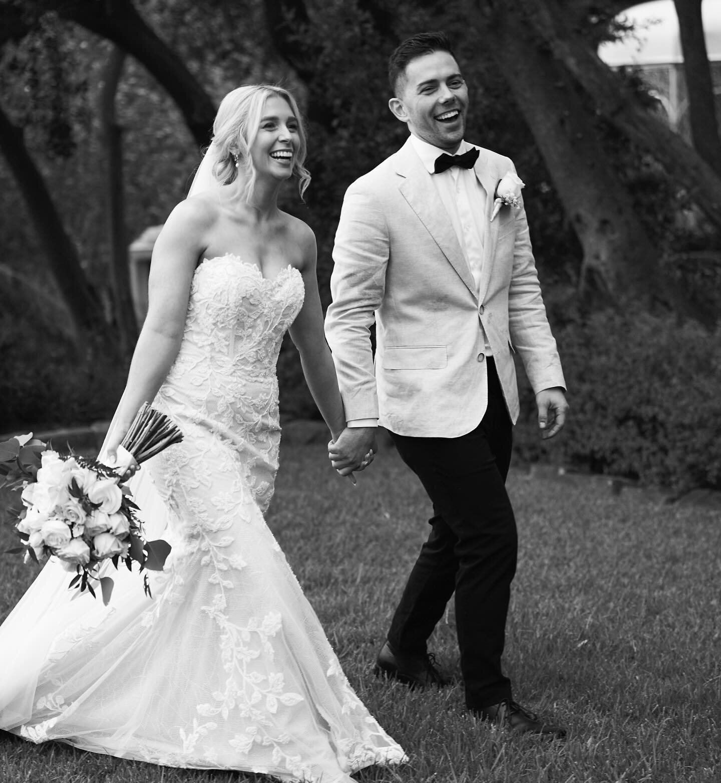 Jordan + Jordan

Same names.

Same smiles.

📷 @louloumemphis 
.
.
.
.
.
#justmarried #weddingdayphoto #bnwwedding #outdoorweddingvenue #outdoorweddings #weddinggowns #weddinggowninspiration #weddingsuit #weddingsuits #marriagecelebrant #celebrant #w