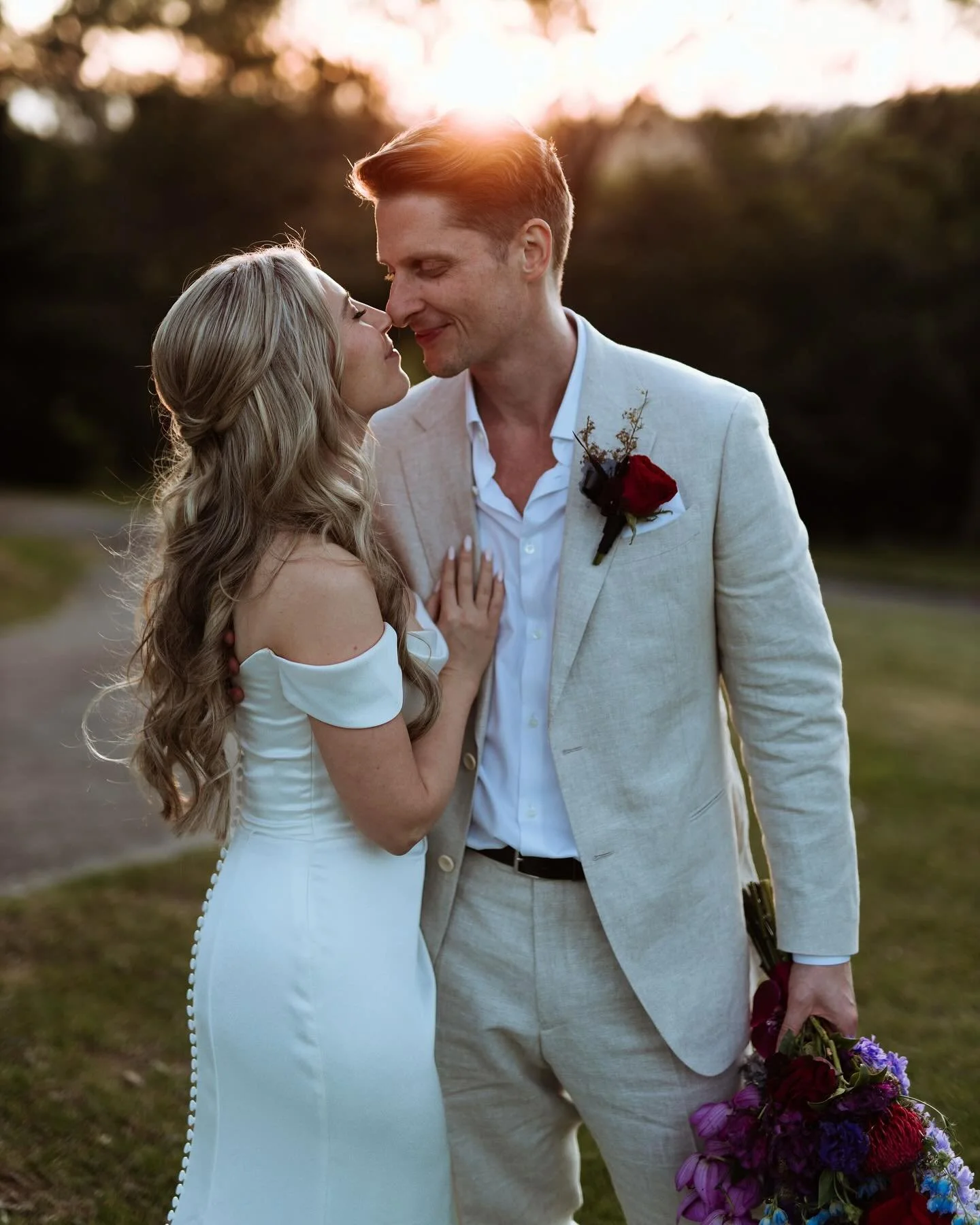 Still swooning over the love and romance of Alice &amp; Julian&rsquo;s wedding - every moment was magic ✨
And the wedding photos? Absolutely breathtaking. A day full of love, laughter and pure elegance captured perfect by the brilliant Margot @heyjac