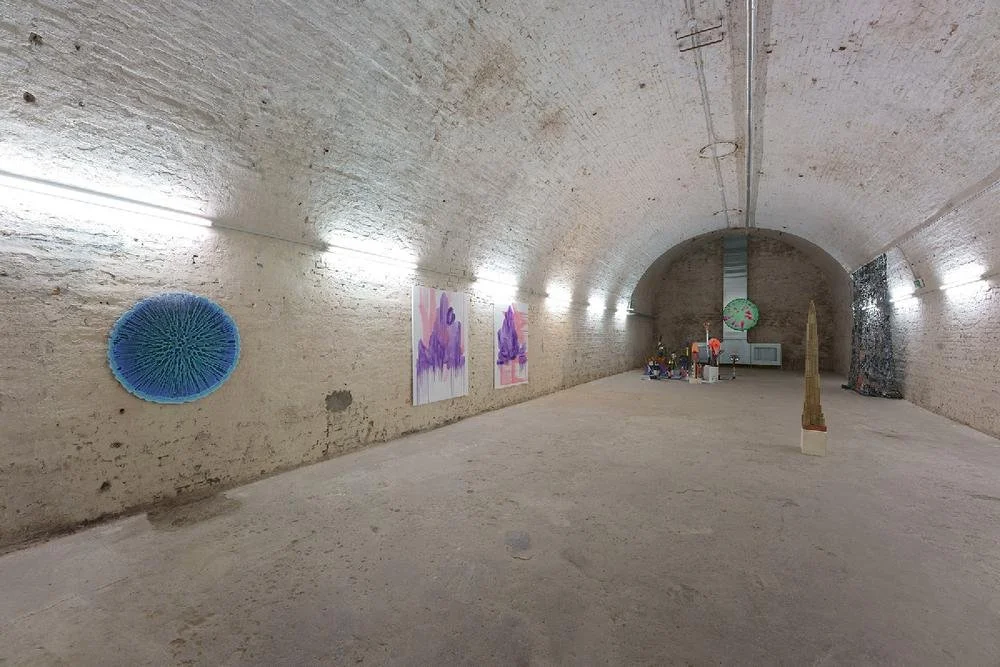 Installation view of New Balance at GLUE by DAG, Berlin, 2021, with works by Gabriele Basch, Matias Bechtold, Marie Birkedal, Theo Böttger, Wolfgang Ganter and Jens Hanke. Curated by DAG. Photo: Wolfgang Ganter.