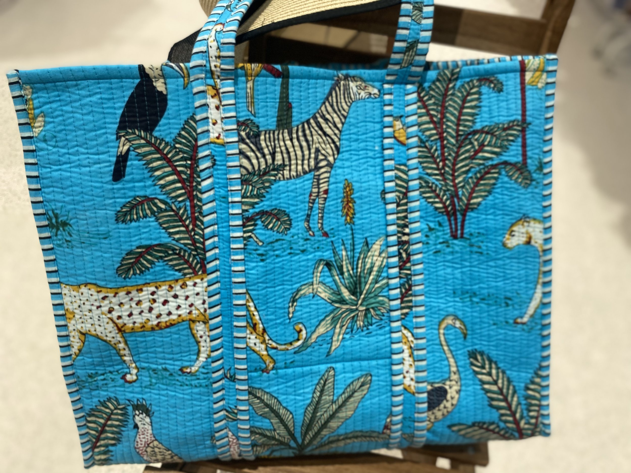 Tote Large