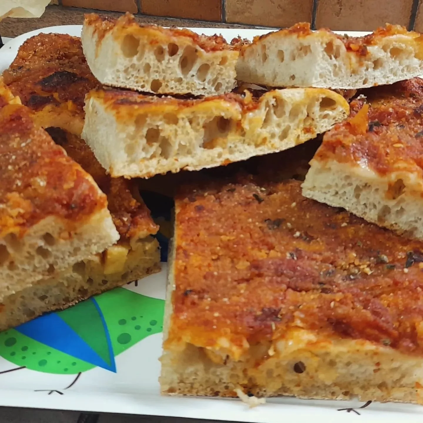 ✨Dalla pizza allo sfincione, passando per un morbido pan bauletto, Giovanna Stofiglio ci delizia con le sue creazioni uniche. Grazie alle nostre pregiate farine, come la Tumminia macinata a pietra (per il pan bauletto) e le miscele "Pizza Blend&