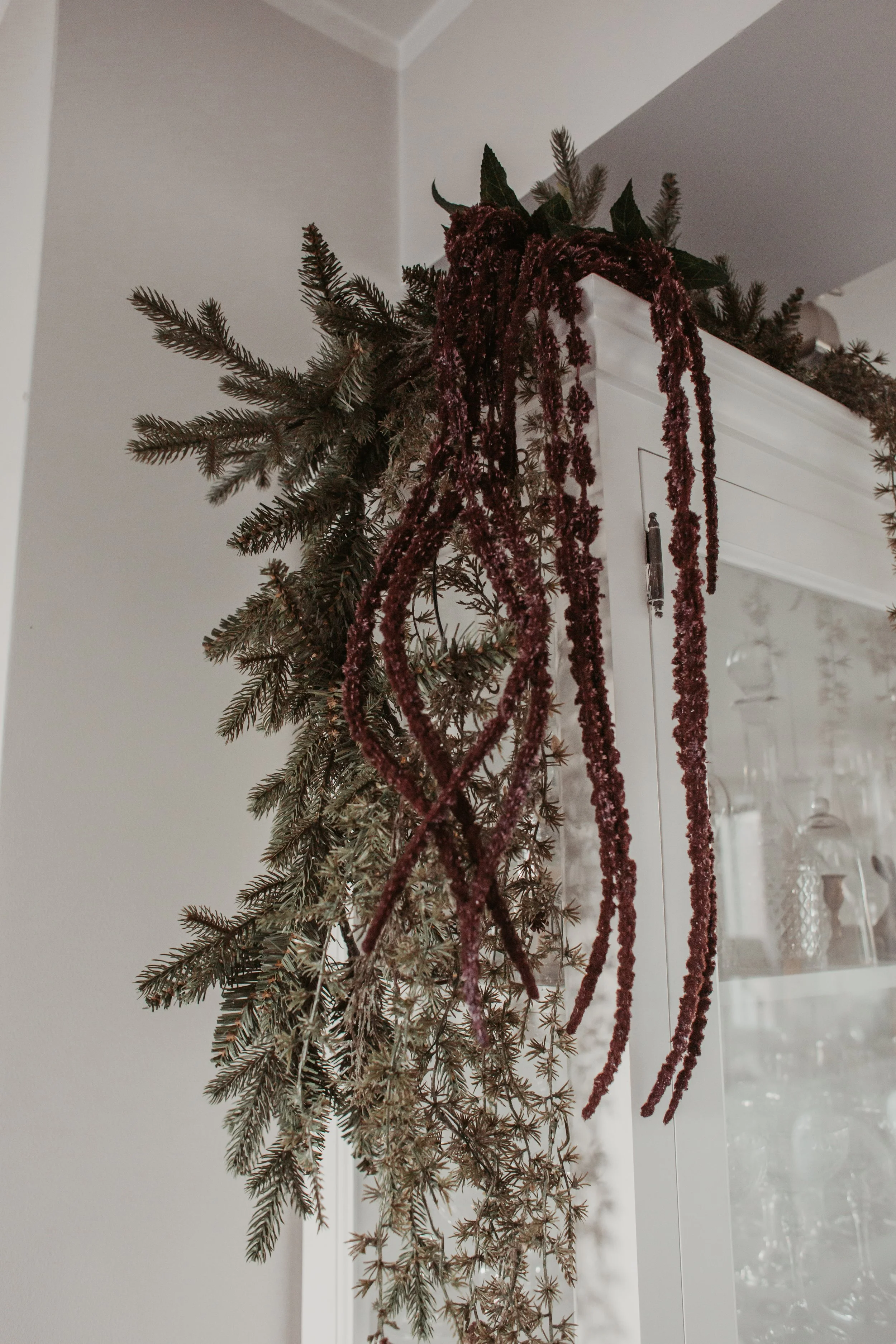 garland details