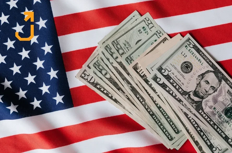 america-rich-people-feel-broke-high-earners