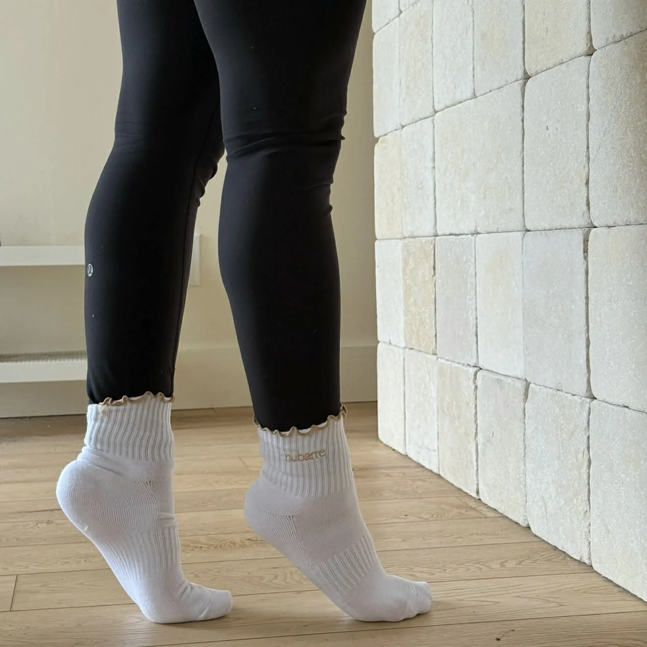 NUBARRE Grip Socks