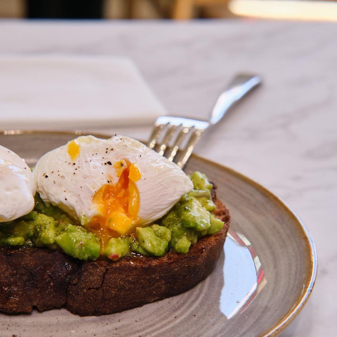Join us for breakfast today from 9am☀️ 🍳 

Have you tired our Pesto Avocado on Sourdough? 🥑😋

Walk-ins welcome! 

#therigatonijersey #breakfast #weekend #modernitalian #alfresco #bankholidayweekend #visitjersey🇯🇪