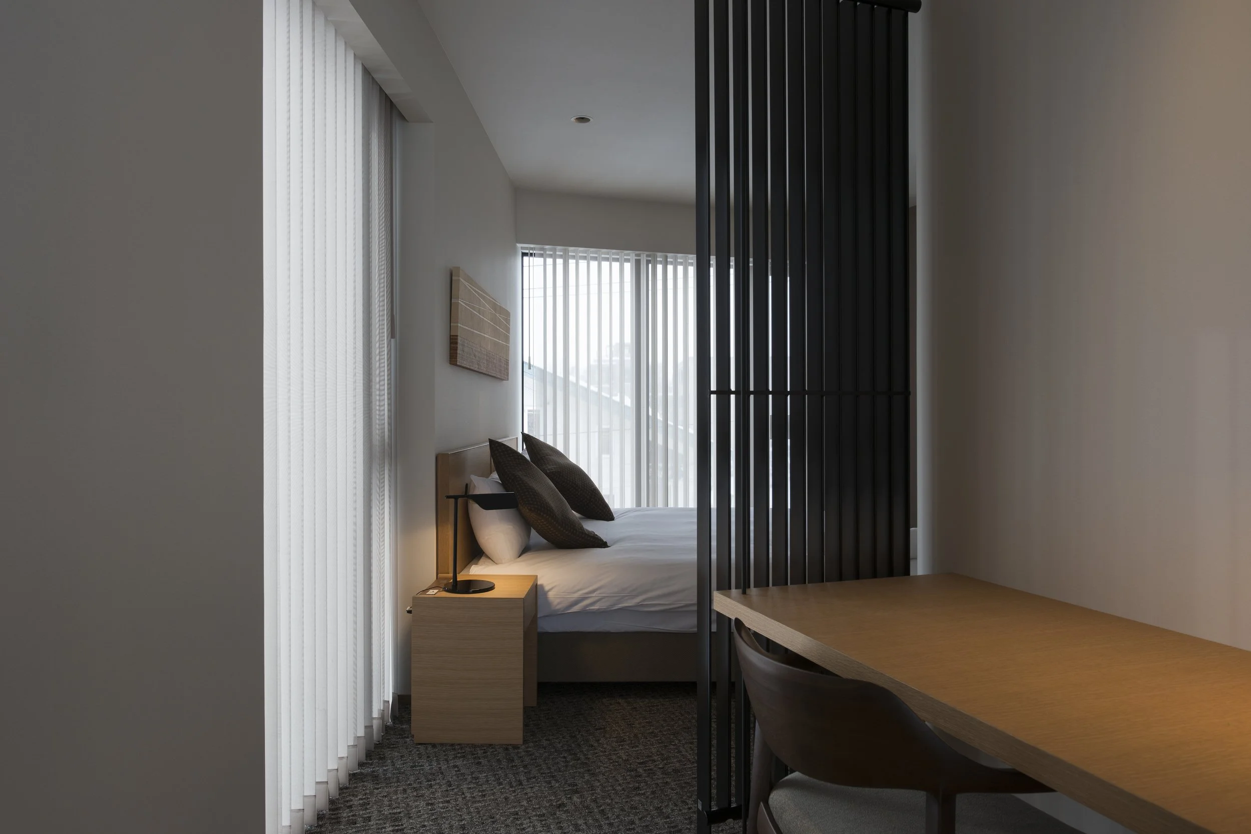 KOZ_06_1BR Suite with Murphy's bed.jpg