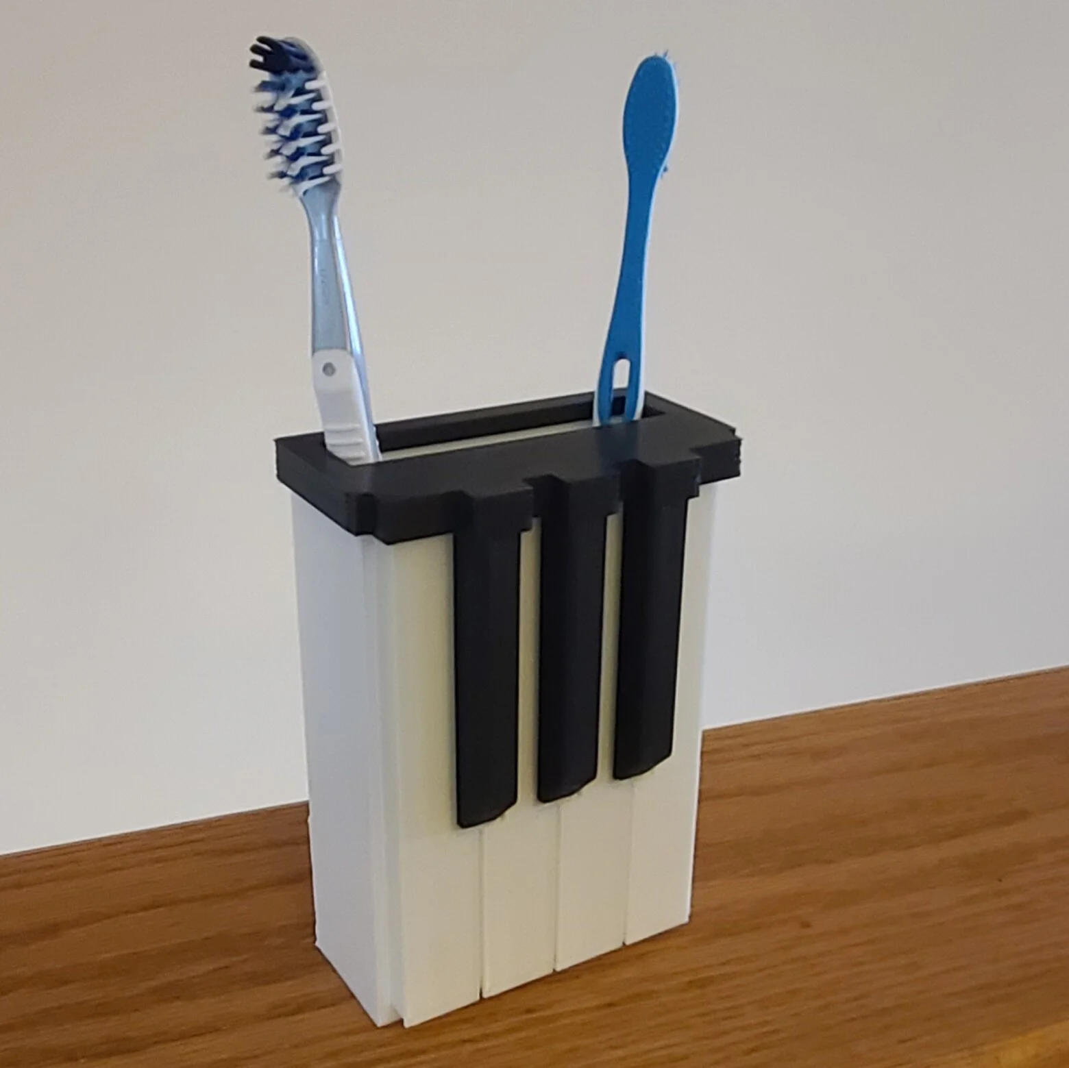 Piano Toothbrush Holder - #JunesTunes (thumbnail).jpg