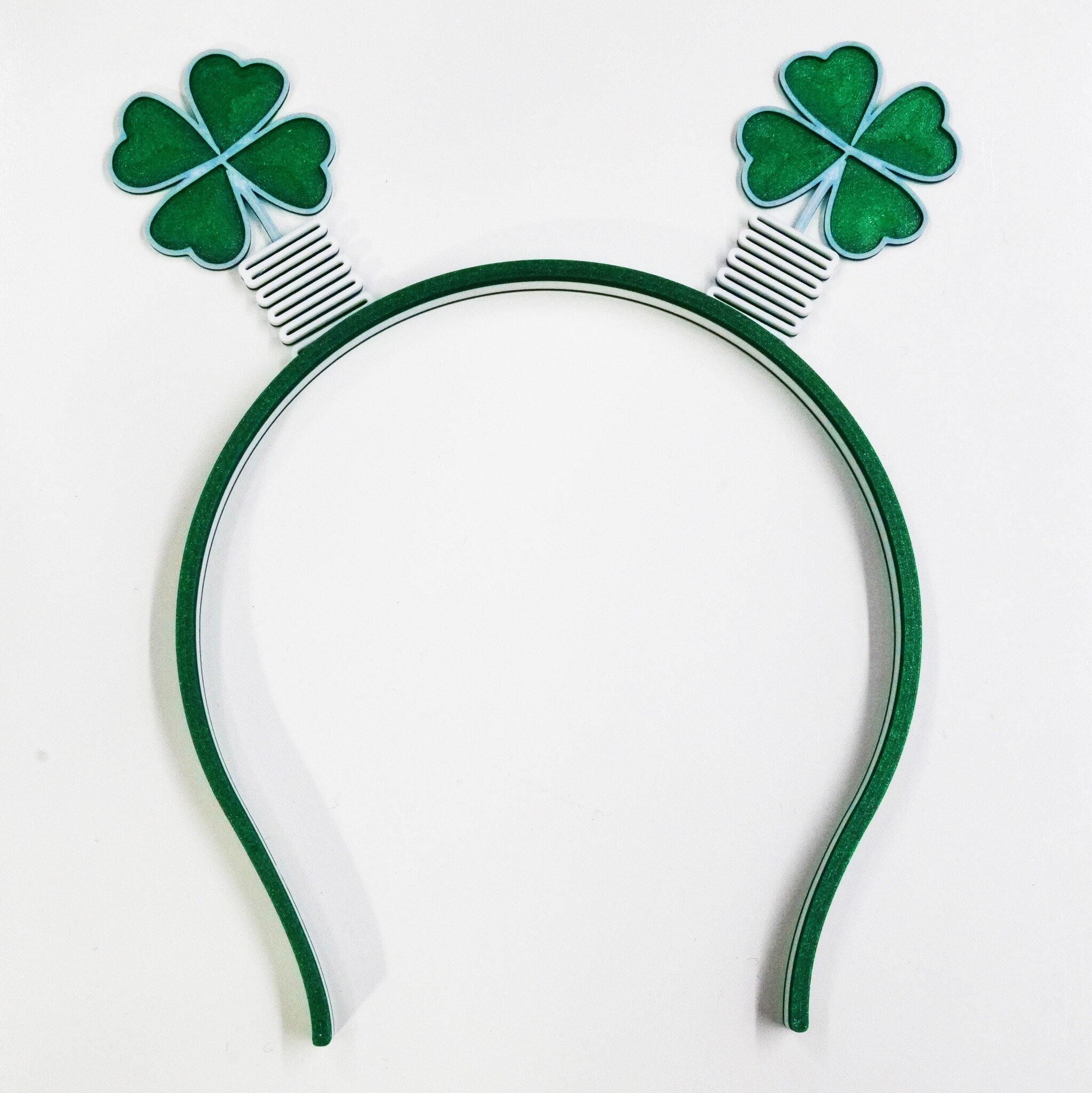 Get lucky with these shamrock headband boppers.  Just in time for #StPatricksDay and a fast print!  #printinplace boppers print on an X1C in just 45 minutes!  Last minute party favors are a piece of cake!

Get it free on @Thangs3D 

https://than.gs/m