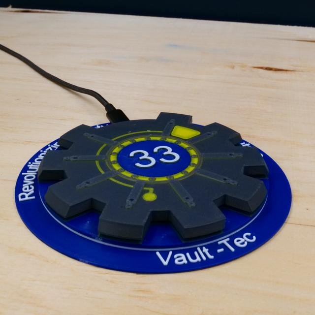 Fallout Vault-tec Door Phone Charger 2.jpeg