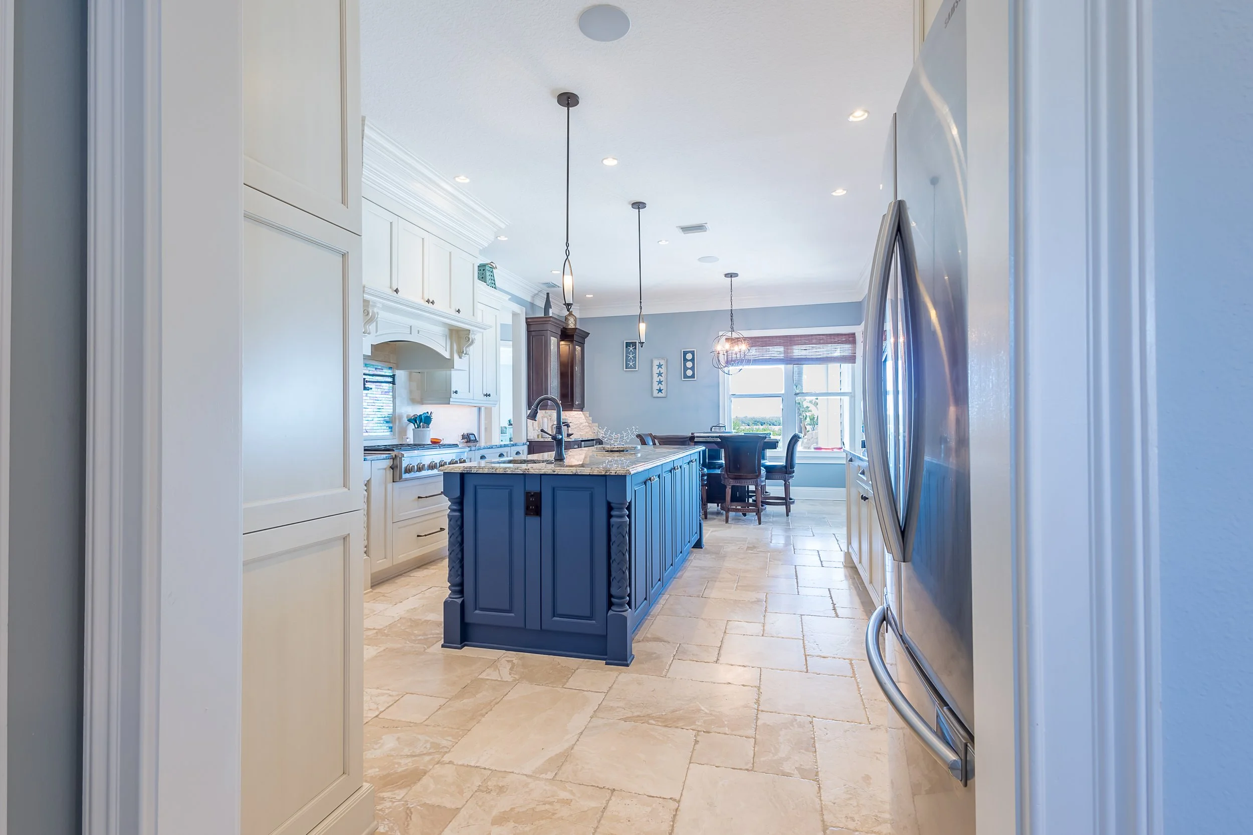7405 Bay Dr-9.jpg