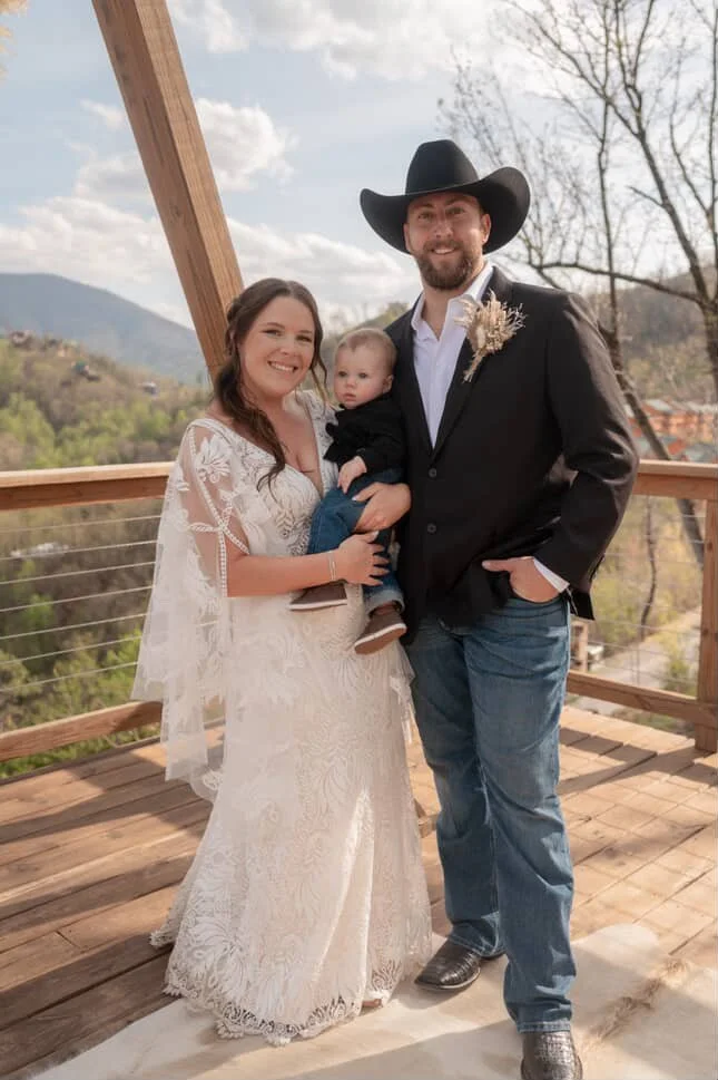 Mr. & Mrs. Whaley - 4.5.2025
@ashleyleffewphotography