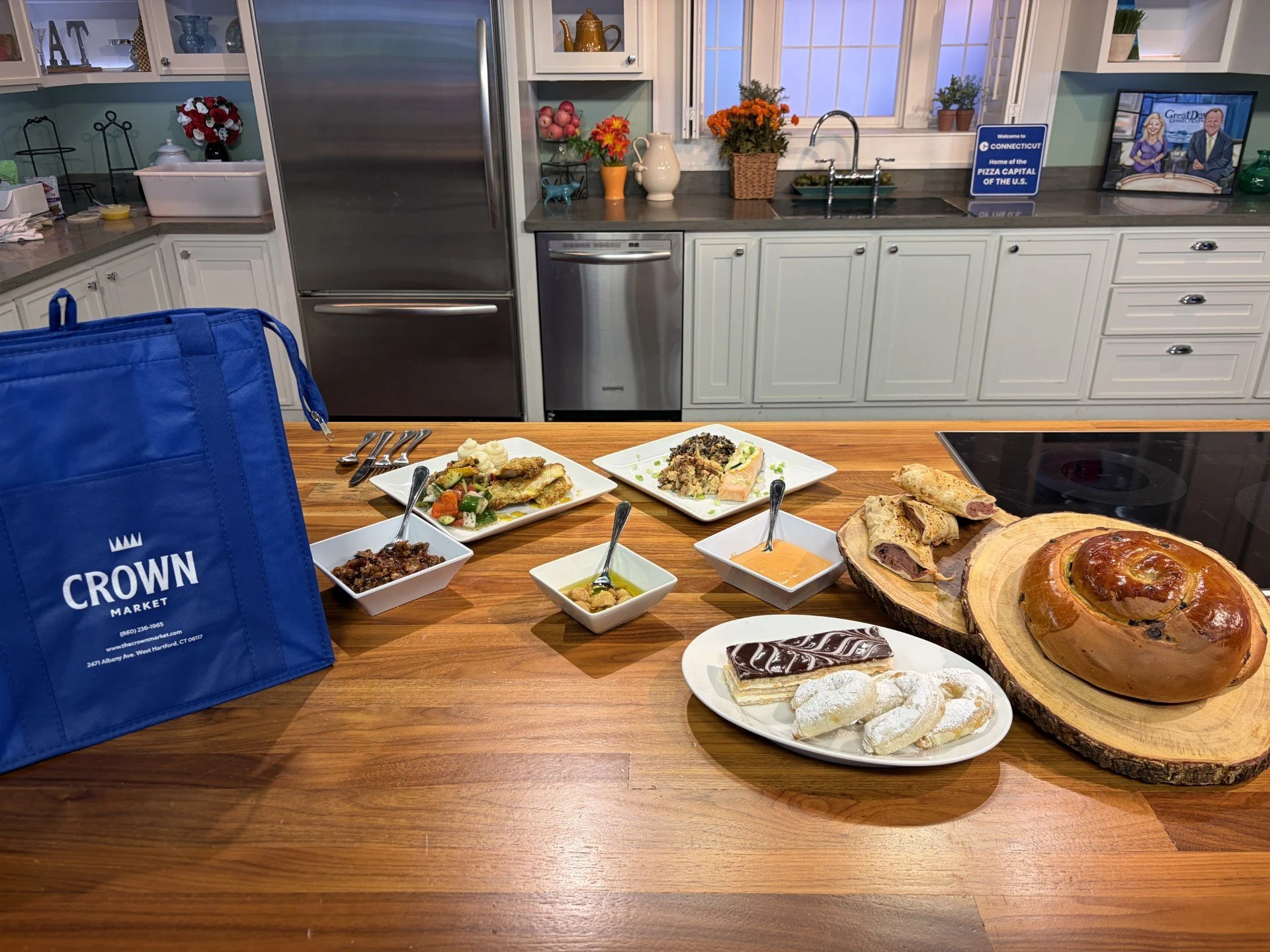 Are you tuning in this afternoon?

Be sure to check us out on @greatdayconnecticut as our managing partner, @sweetlifebydebbieraviv , announces some new and exciting programs coming to Crown Market this fall!

#recipeswithraviv #CrownMarket #kosherco