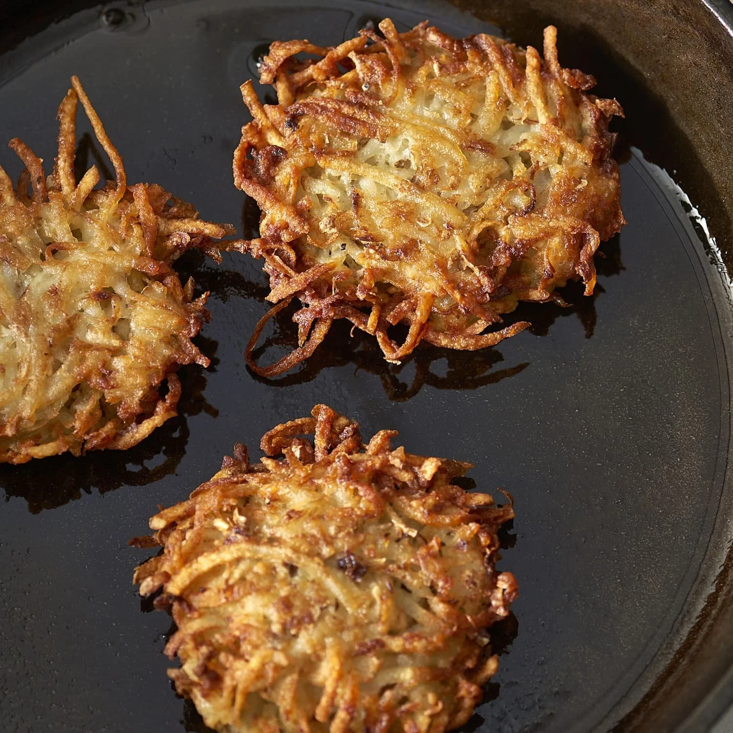 k_recipes_2023_2023-12-latke-edits_latkes-lead.jfif