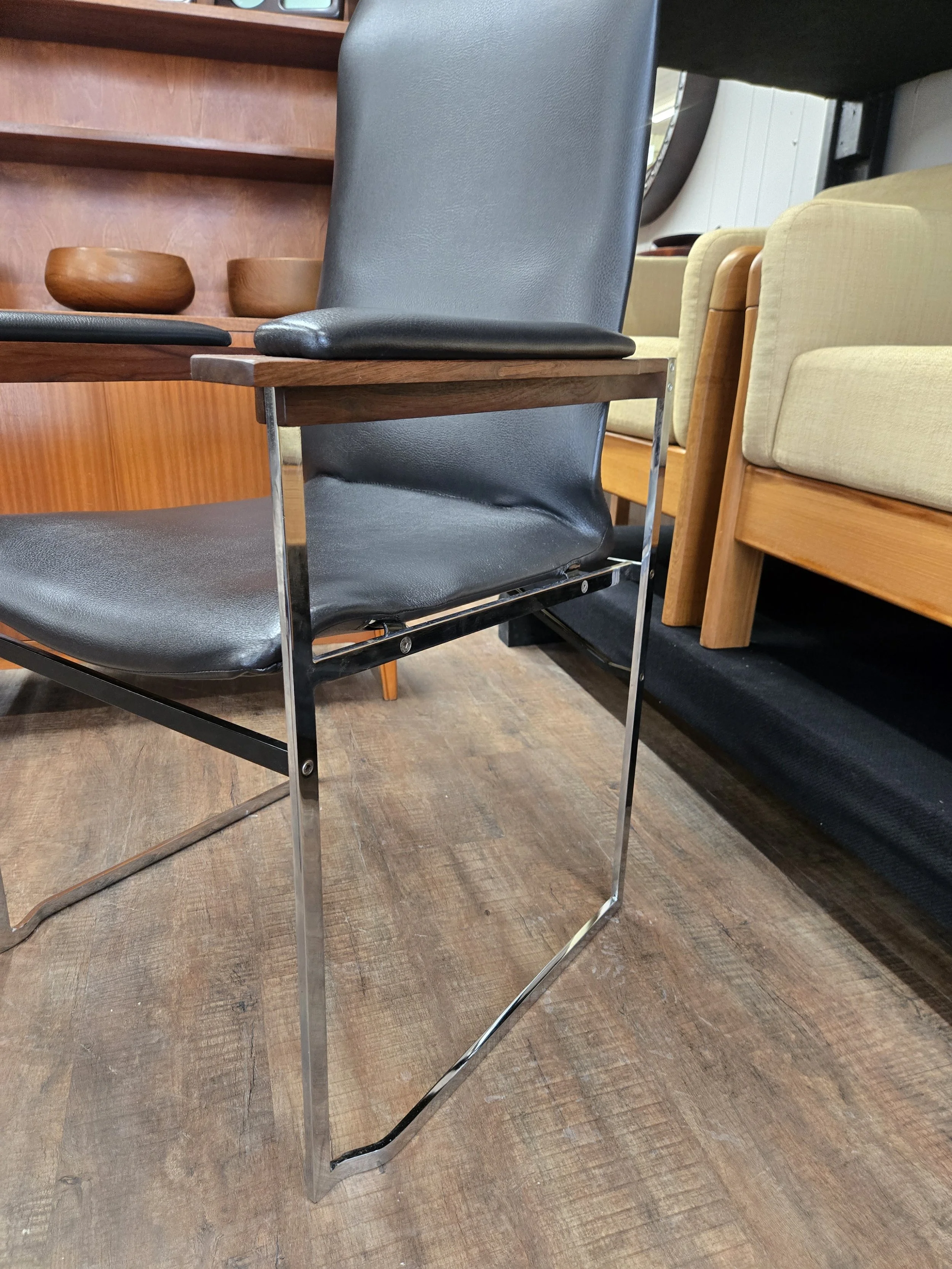 High back Lounge Chairs with Chrome Frame