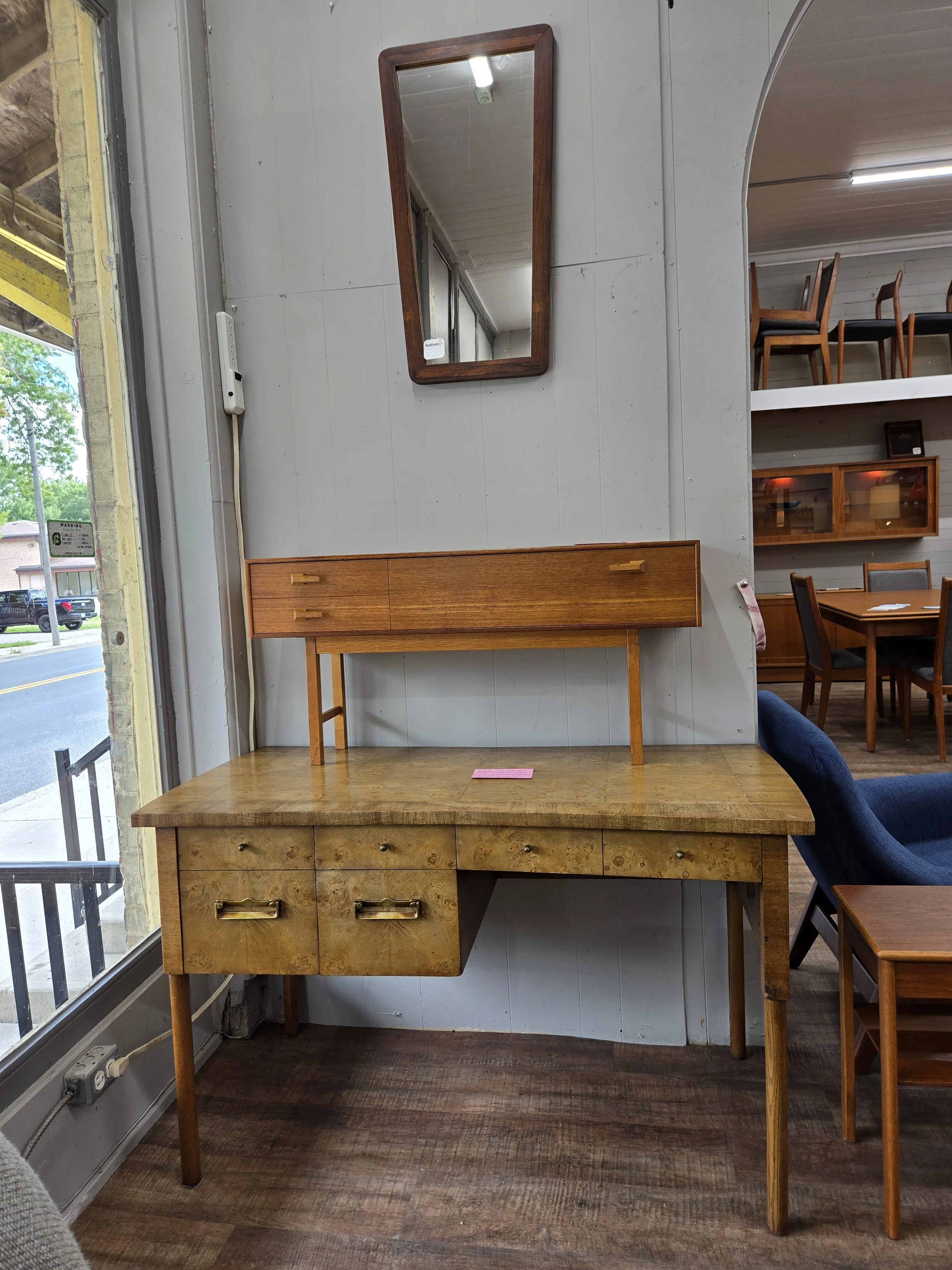 Mid century Burled wood desk by Mastercraft furniture company
