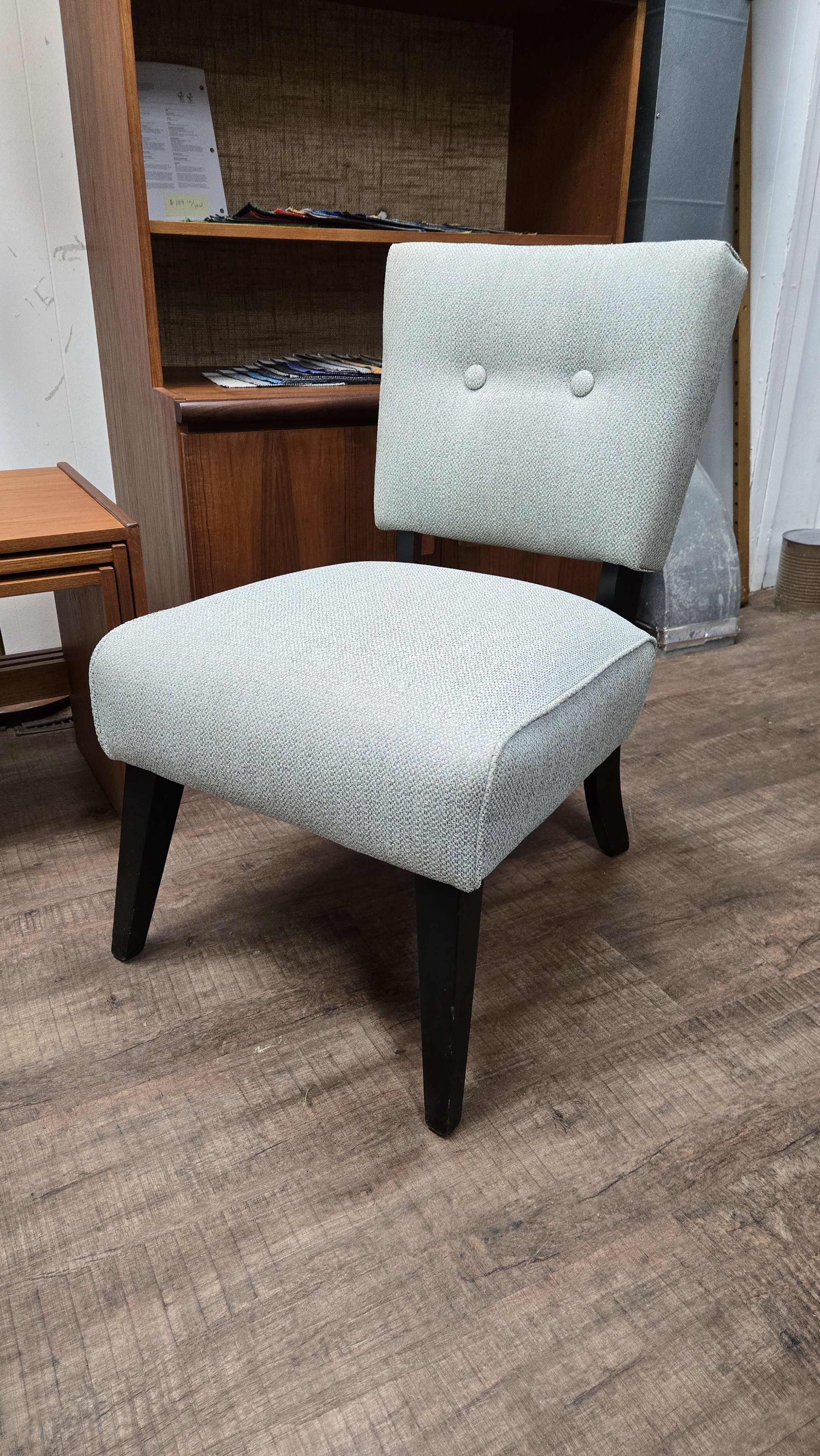 Mid century Kroehler slipper chair
