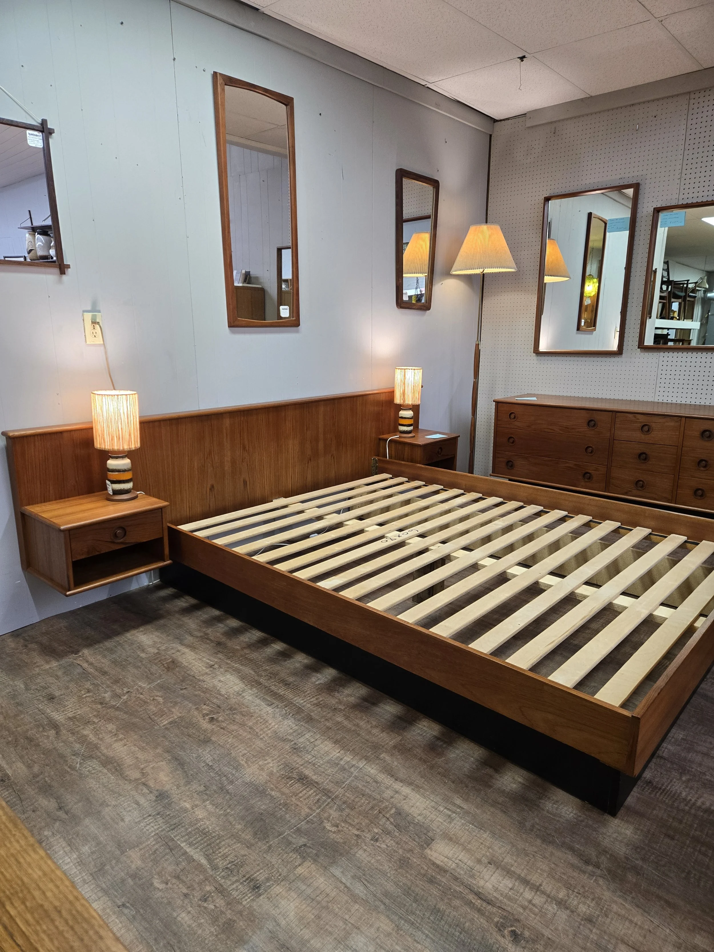 Vintage Teak Queen Size Bed with Floating Nightstands