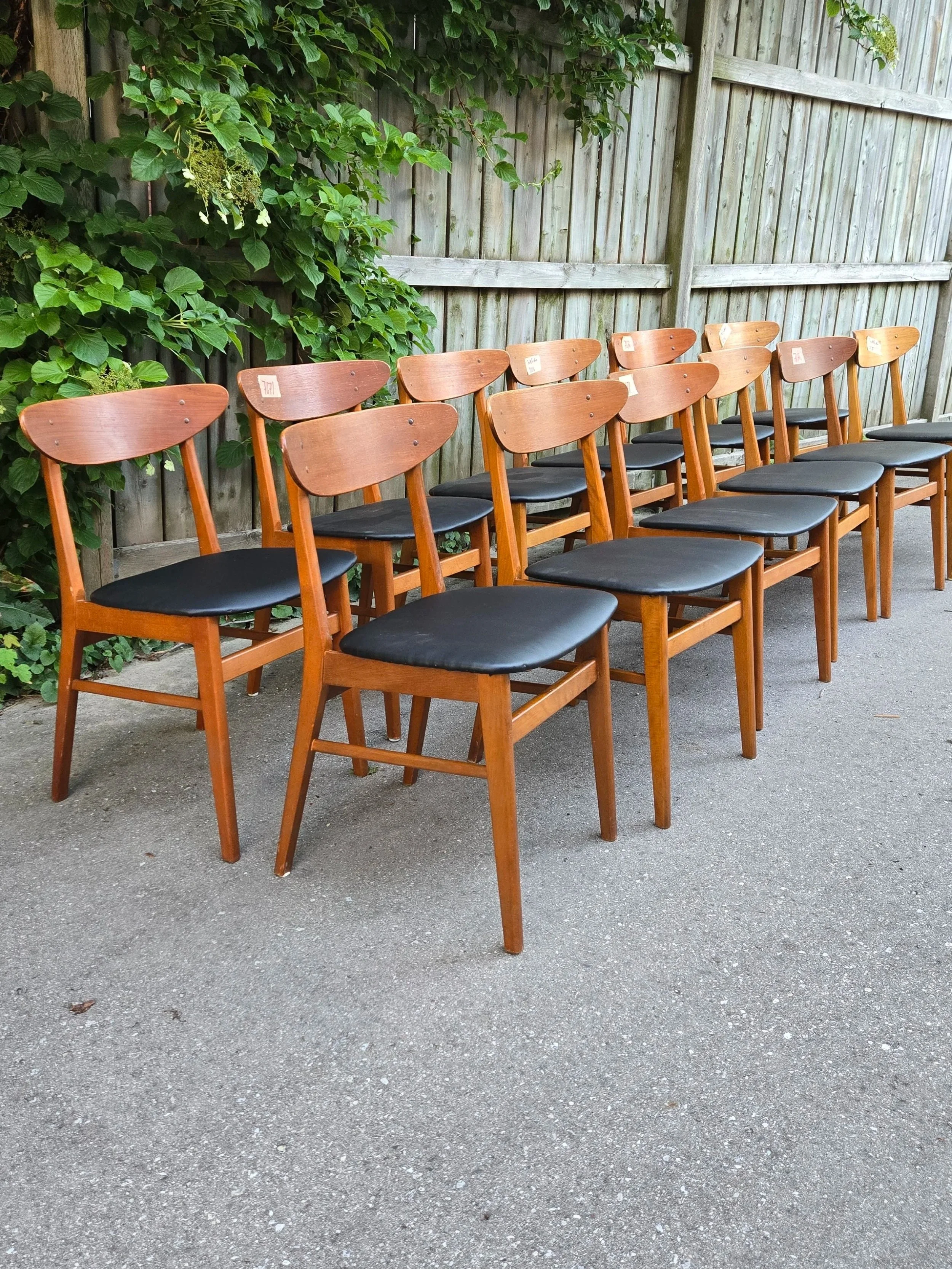 12 Vintage teak dining chairs by Farstrup