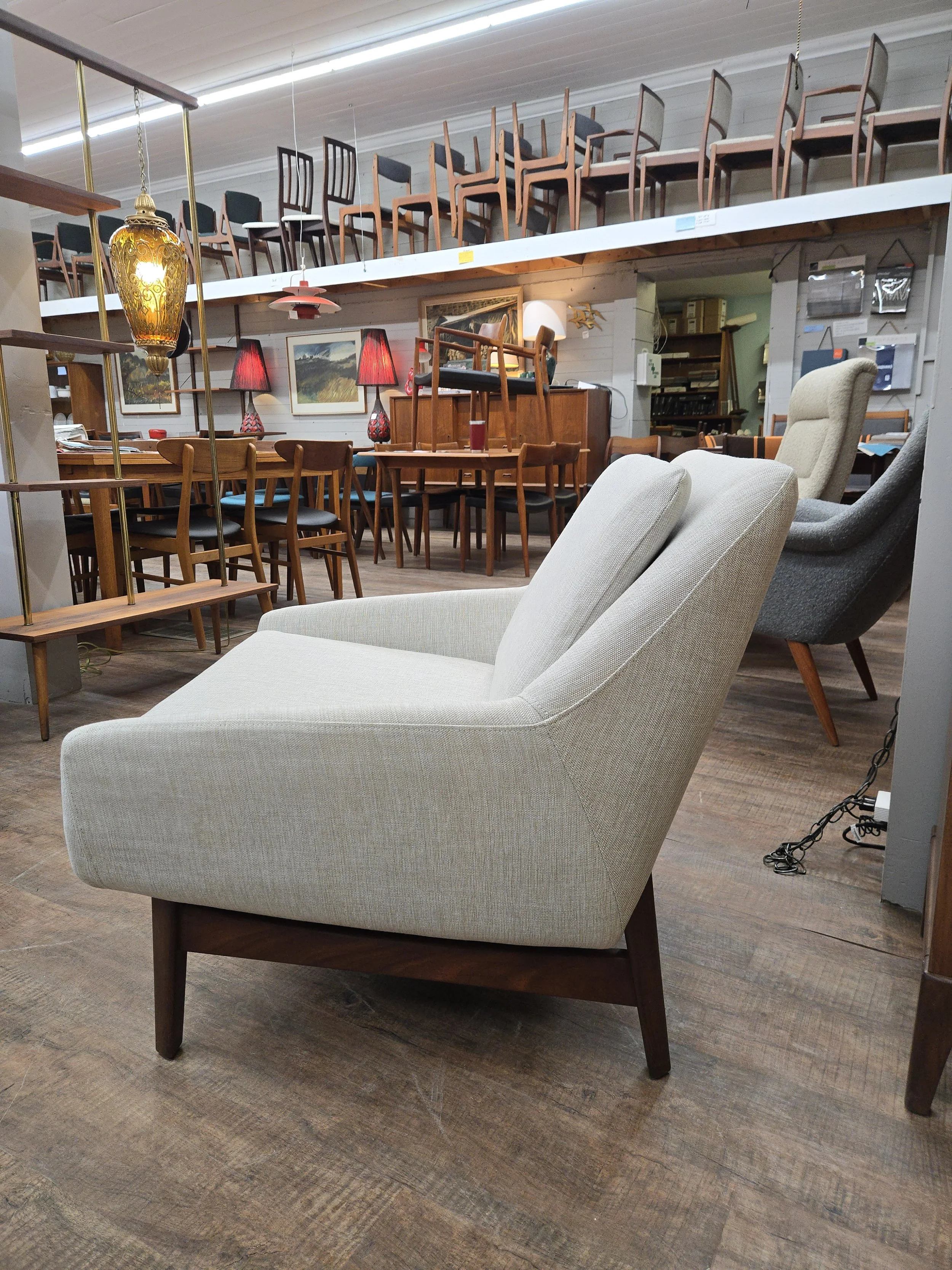 Lounge Chair with Aqua Clean