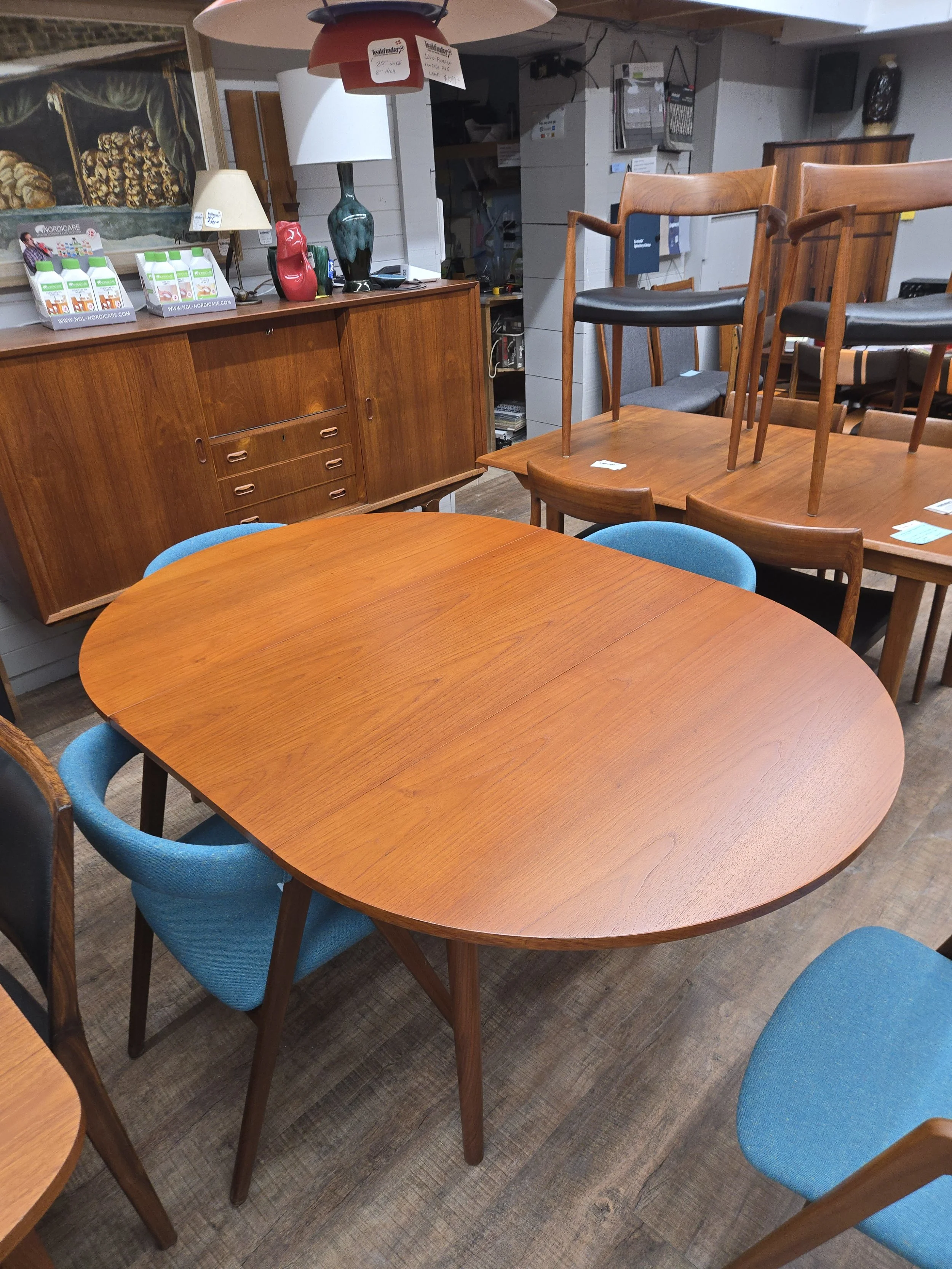 Mid-Century Modern Round Expandable Teak Dining Table