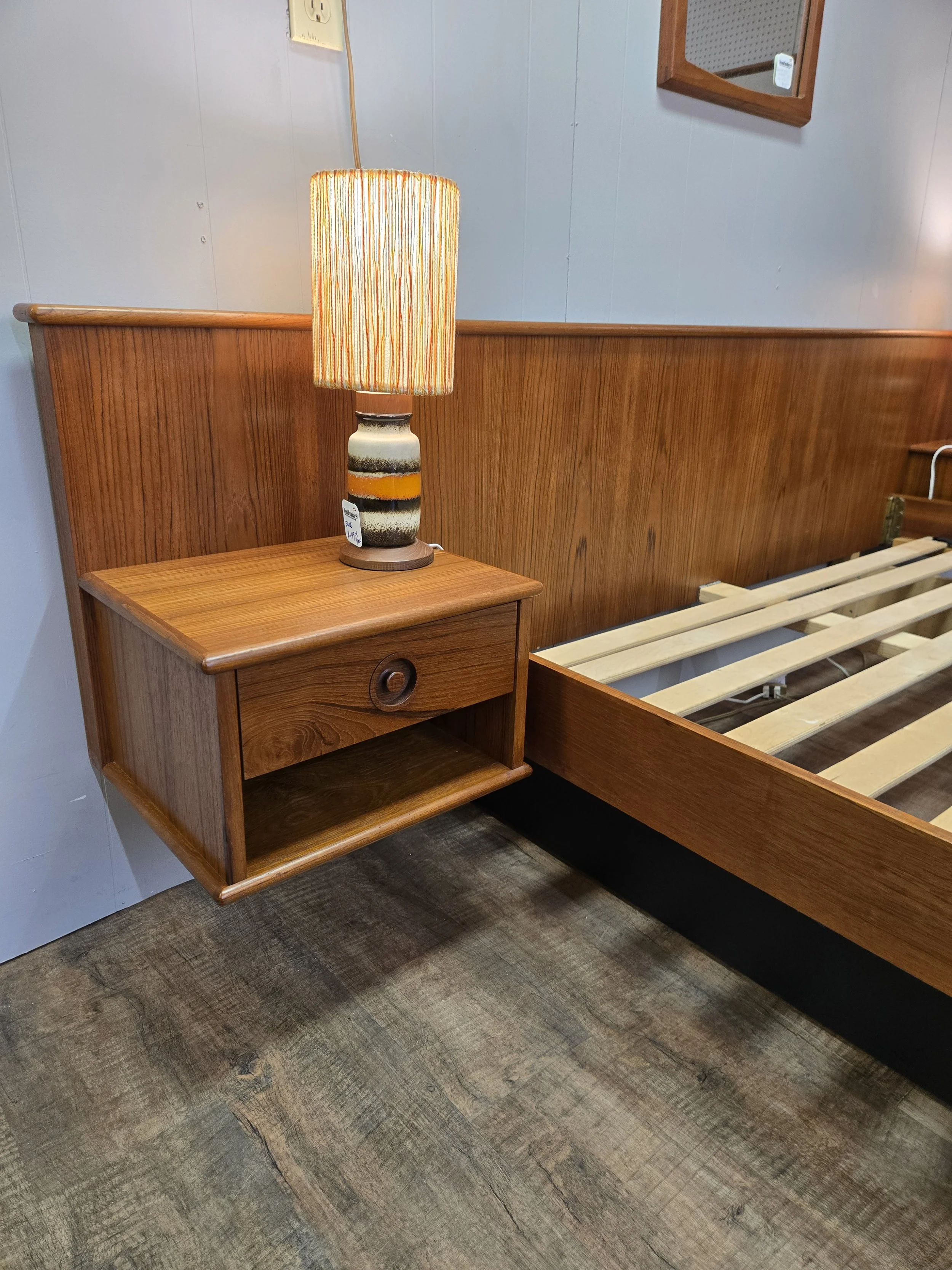 Vintage Teak Queen Size Bed with Floating Nightstands