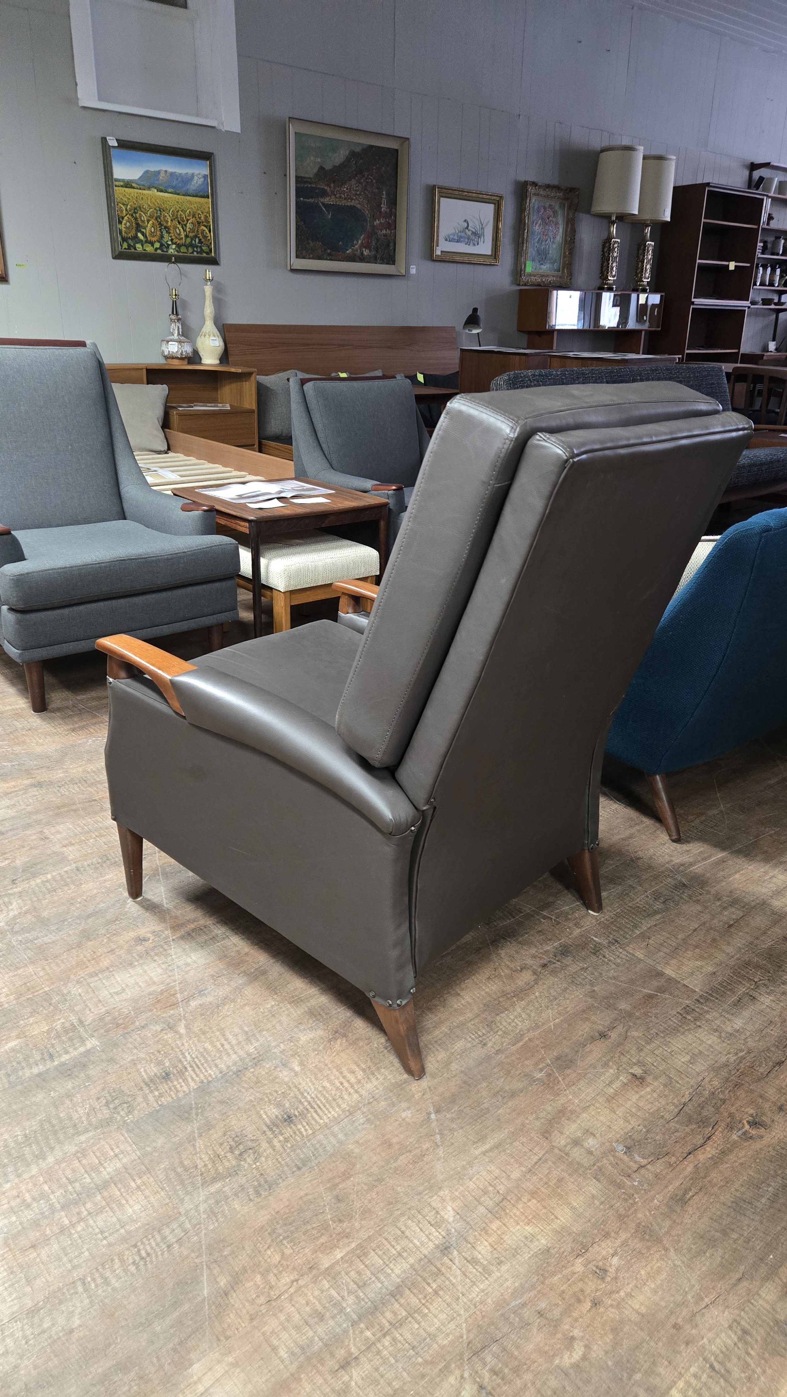 Vintage leather recliner