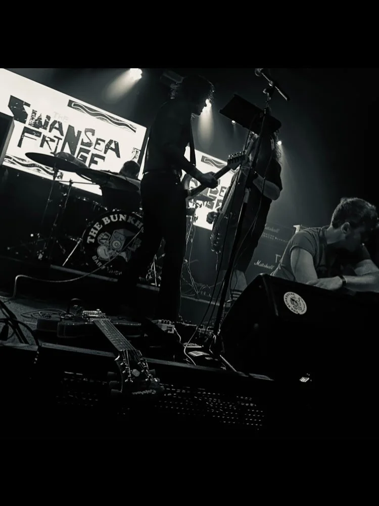A flourishing @fringeswansea @bunkhouseswansea Grateful to be a part of.

@vain_uk 👏👏 @bambees.music 👏👏 @butch_kassidy_ 👏👏

Album time with @steffanpringle 

#korgmonotron #wholetthedogsout #😈 #coffee #caffeine #burnout 

@beastpruk
