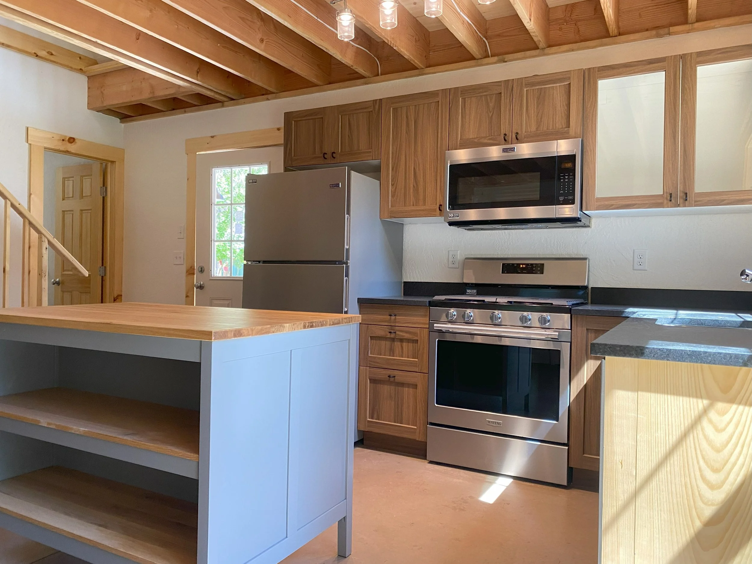 Kitchen 1.jpg