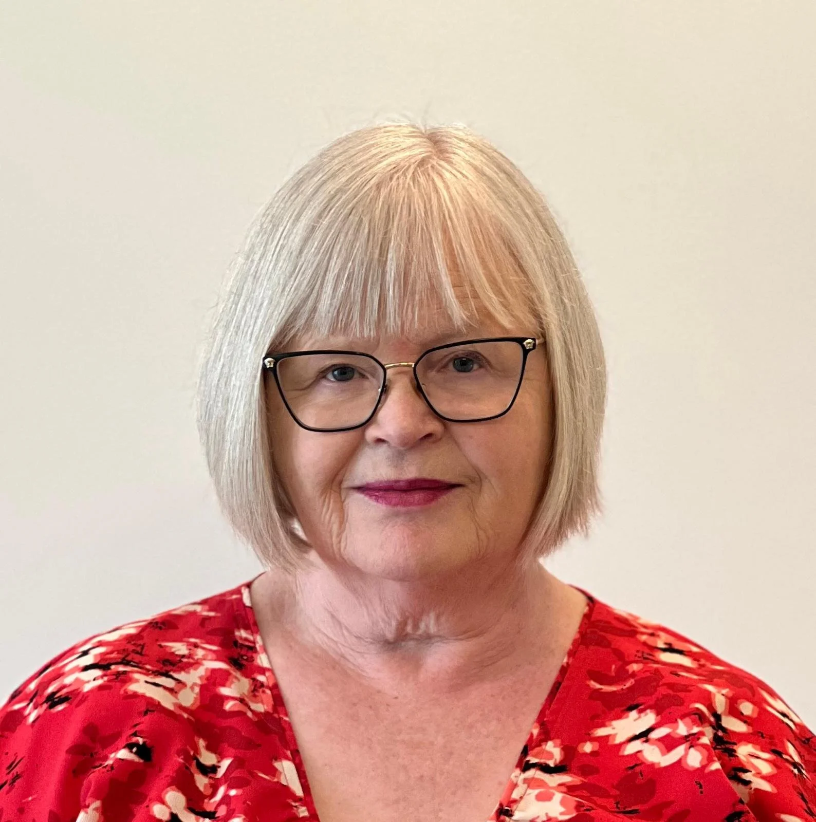 Headshot of Dianne Swanlund