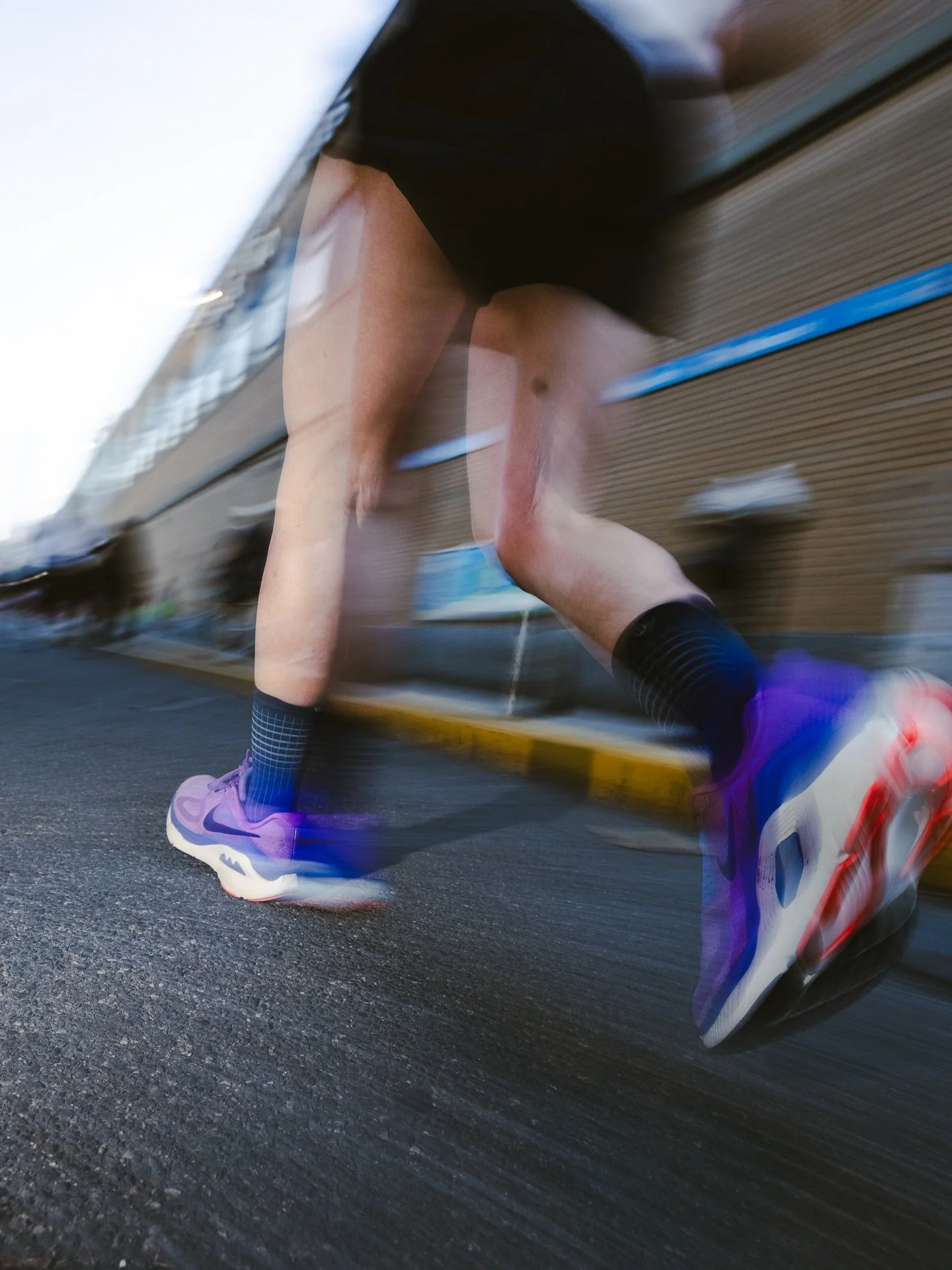 had the best Tuesday trying out the new @nike structure plus 👟🏃&zwj;♀️💜 !!! absolutely gorgeous evening !!! big thanks to the Ekin team, our friends at @automaticslimsnyc, and @retrowells for the sick photos. let&rsquo;s do it again soon!
