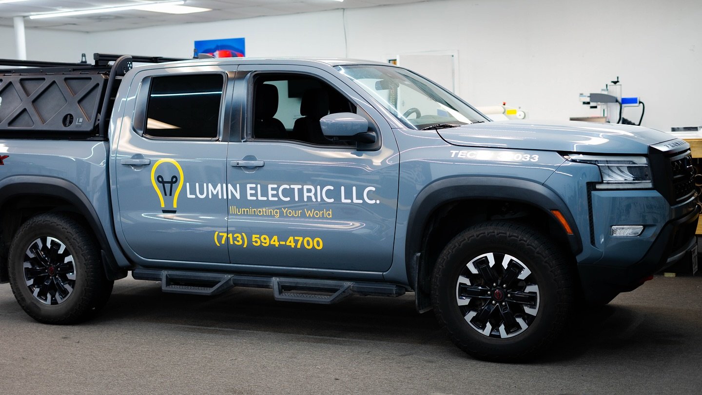 You&rsquo;re out on the job, but your work truck is completely blank. No branding, no contact info, no logo&mdash;just a missed opportunity to advertise your business every time you hit the road.

Every drive is free marketing if your vehicle looks t