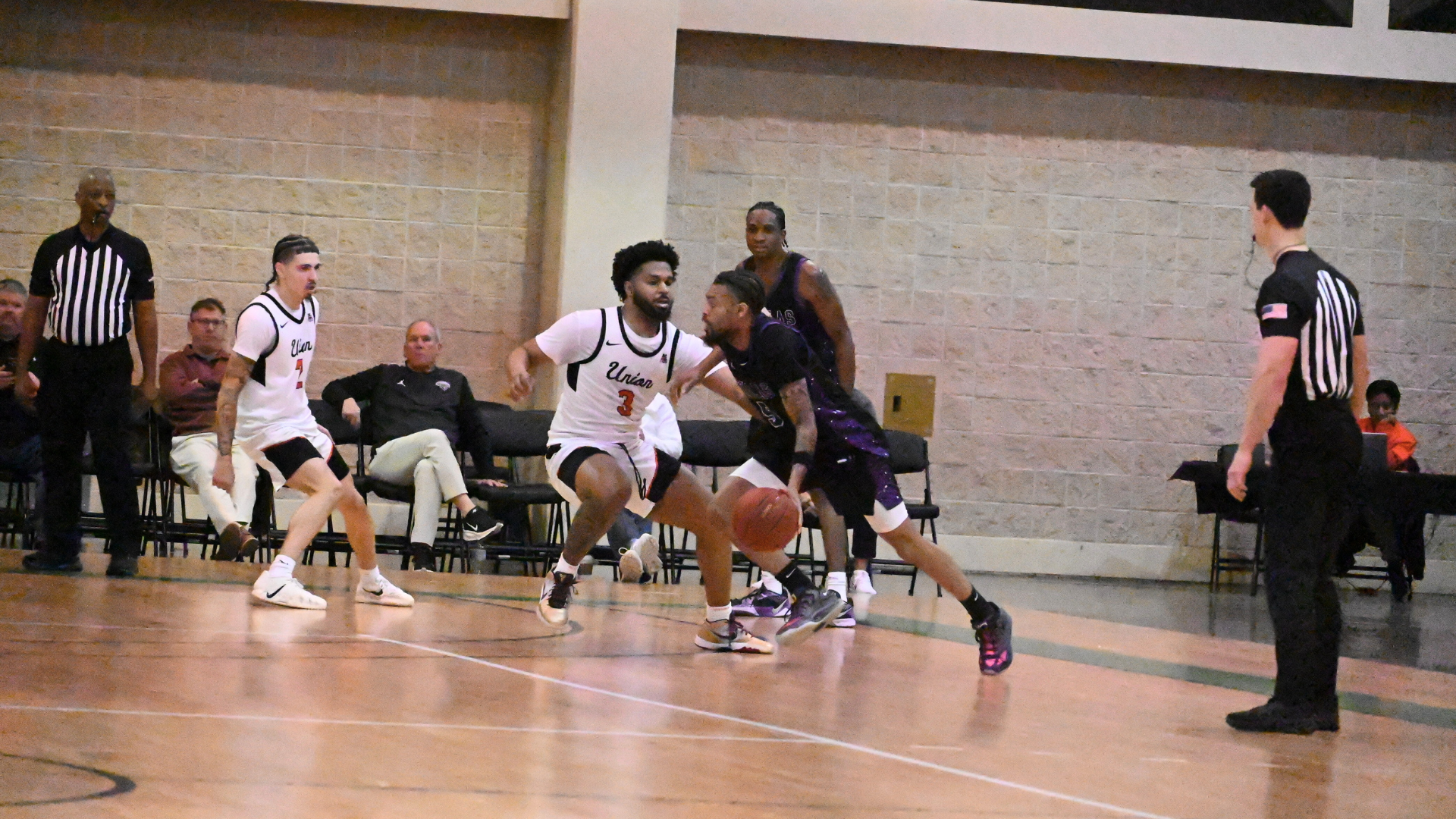 MBB_vs_Columbia_AAC_TOURNAMENT.png