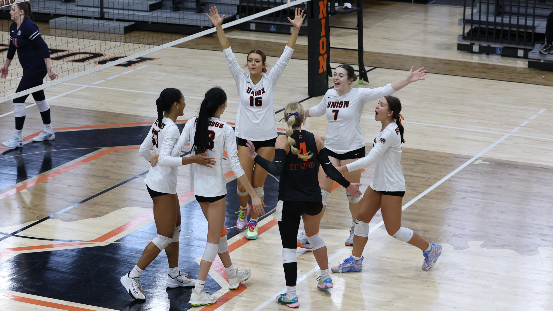 118_Union_Volleyball_vs_Bluefield.png