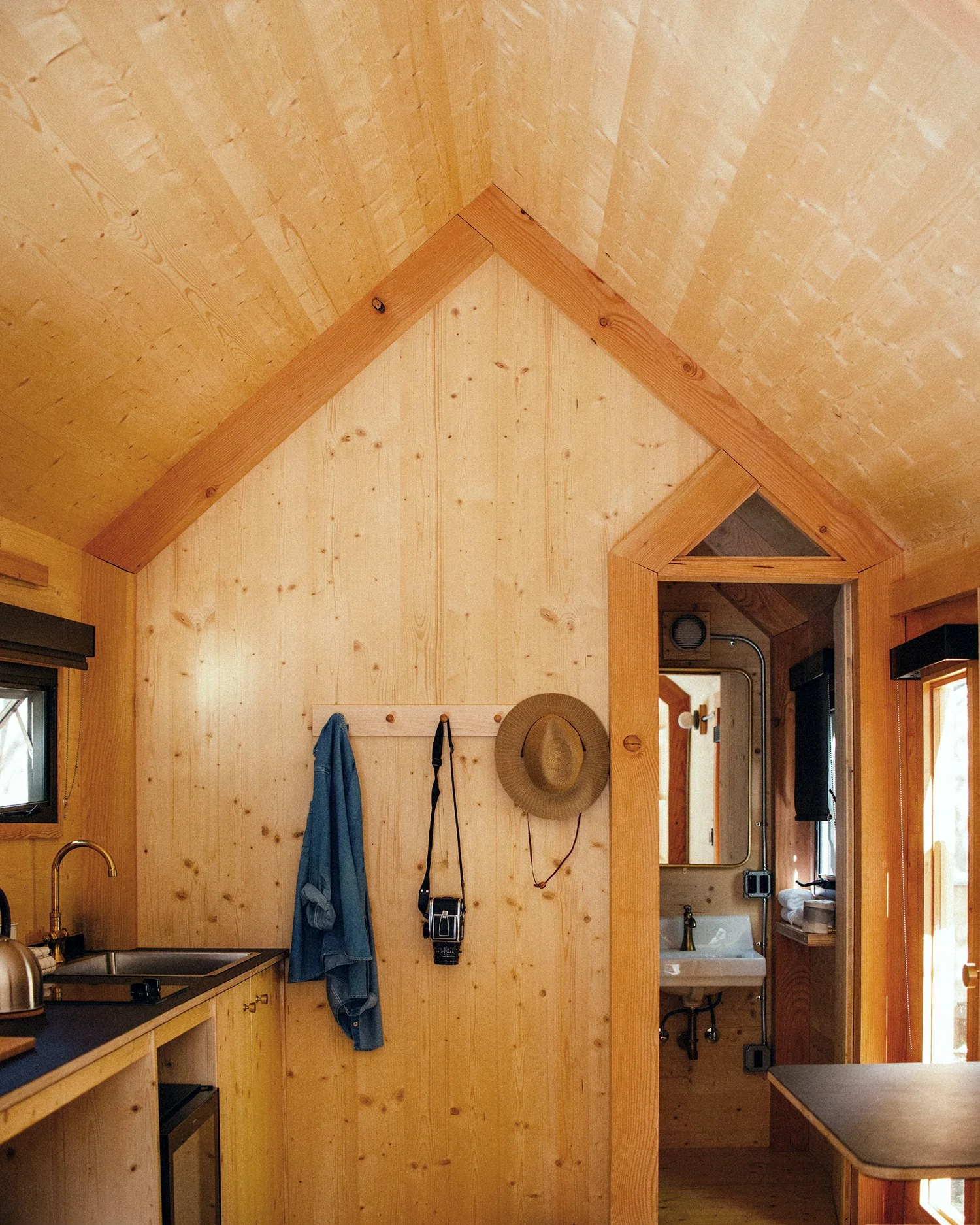 JB-TinyCabins-Int.jpg