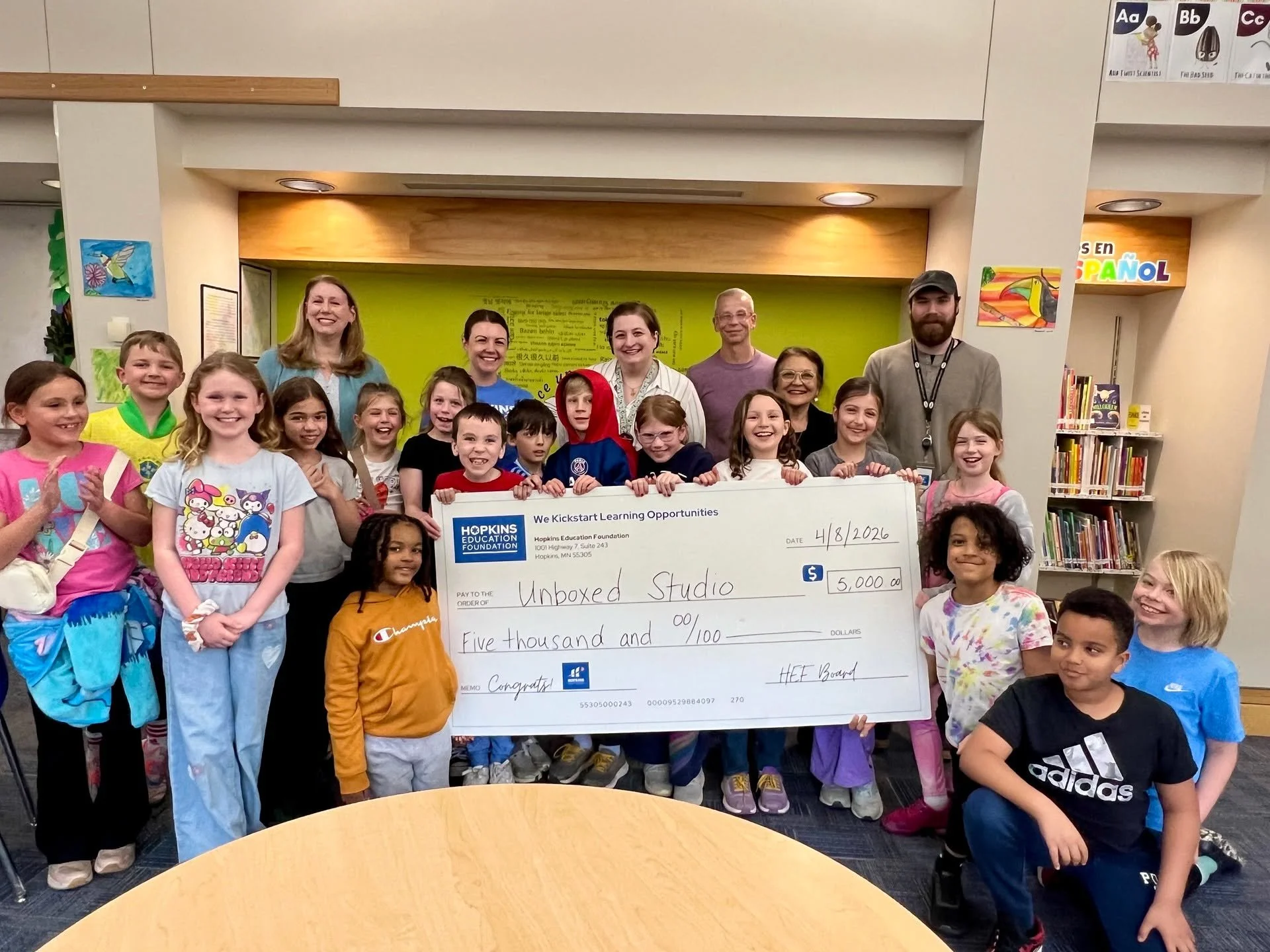 💙🌟 HEF's BIG CHECK made its first two stops today as we began awarding spring Spark Grants to fund projects that Hopkins teachers have dreamed up. First stop, Meadowbrook Elementary @meadowbrookpto270, to help turn the library into a cardboard engi