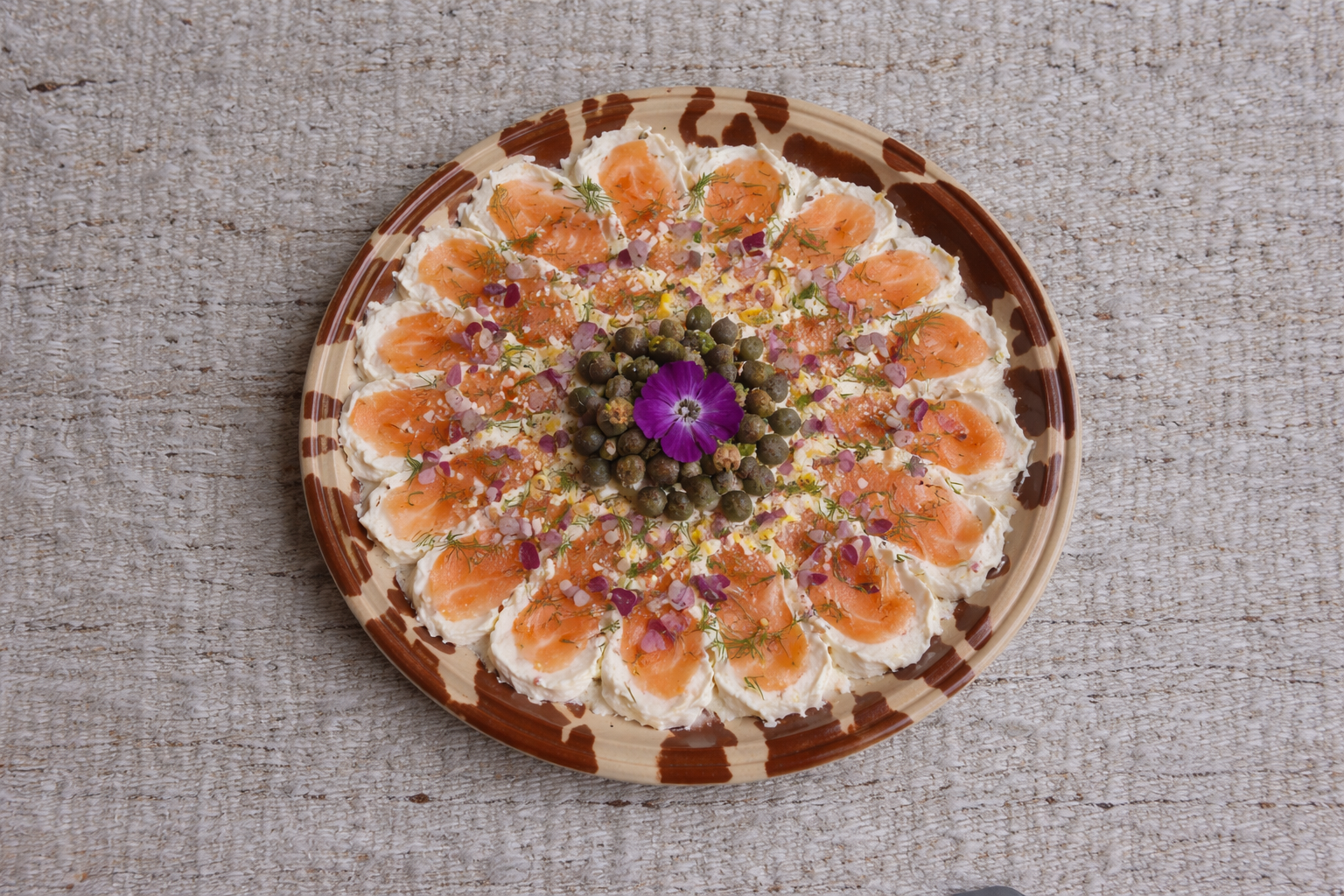 round platter .png