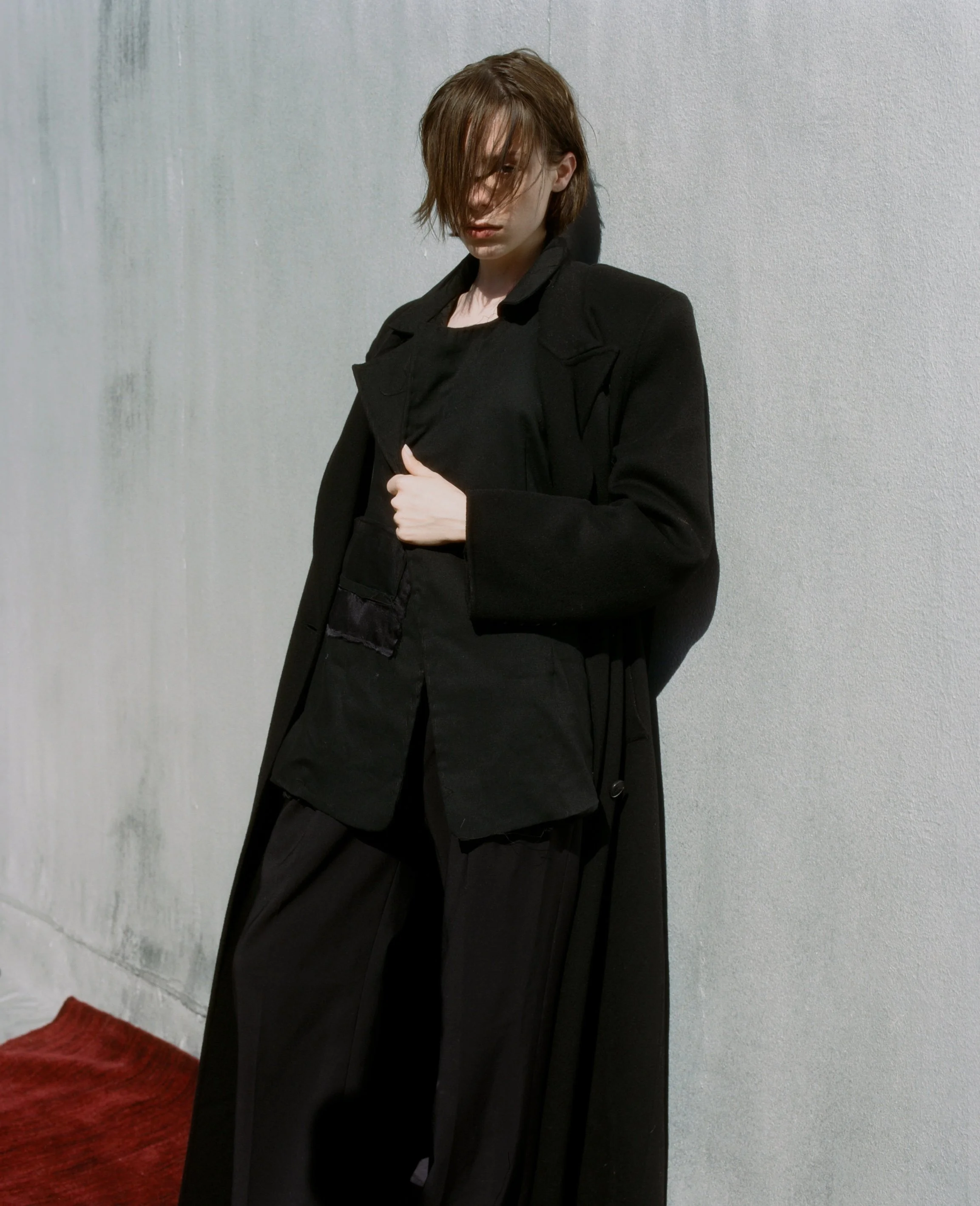 CONOR O'DRISCOLL X ELLA SNYDER SHOT BY TIMOTHY CHENG. WEARING CASHMERE WOOL BLAZER