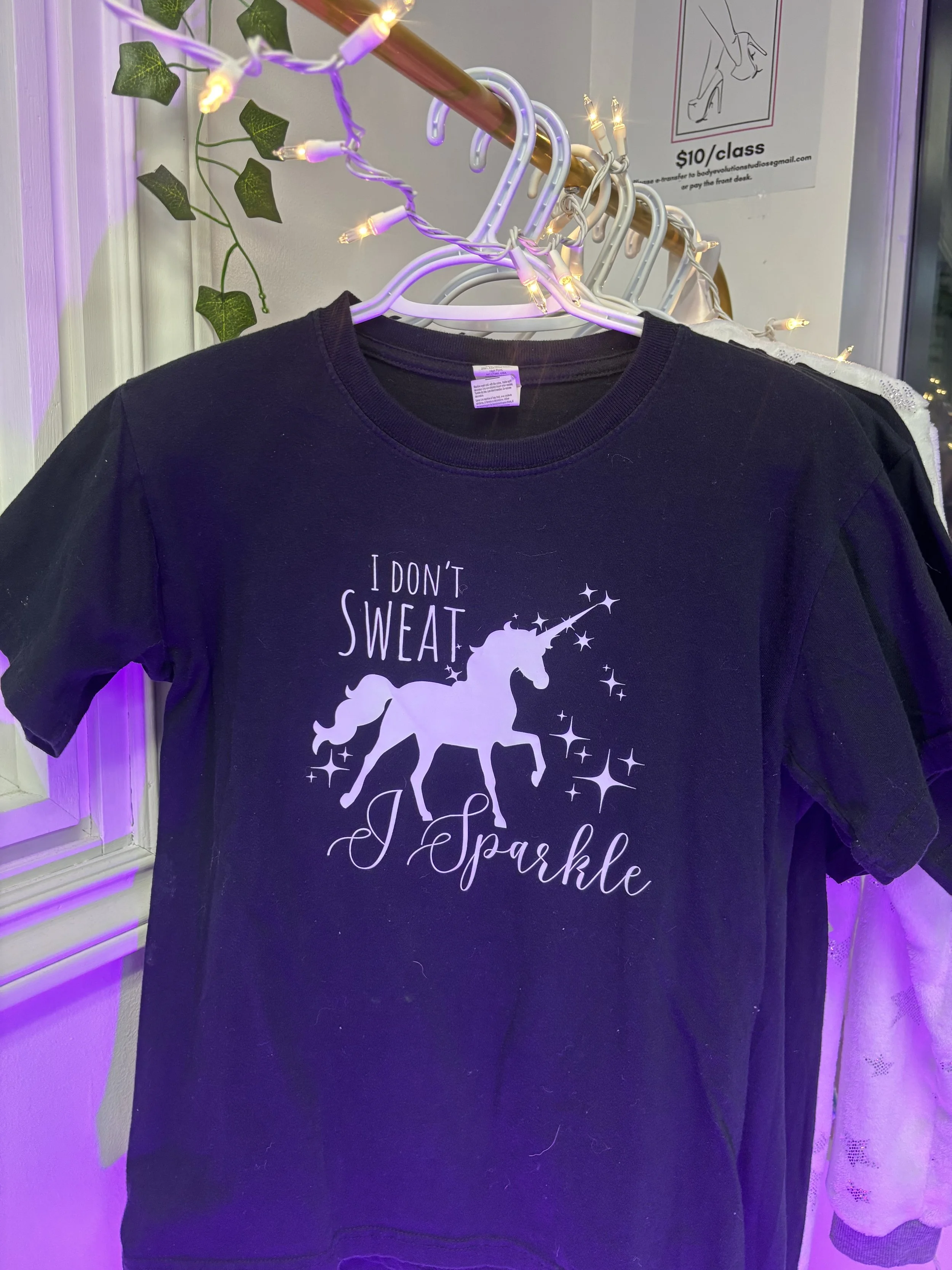 I Don’t Sweat, I Sparkle Tee – Black (Small)