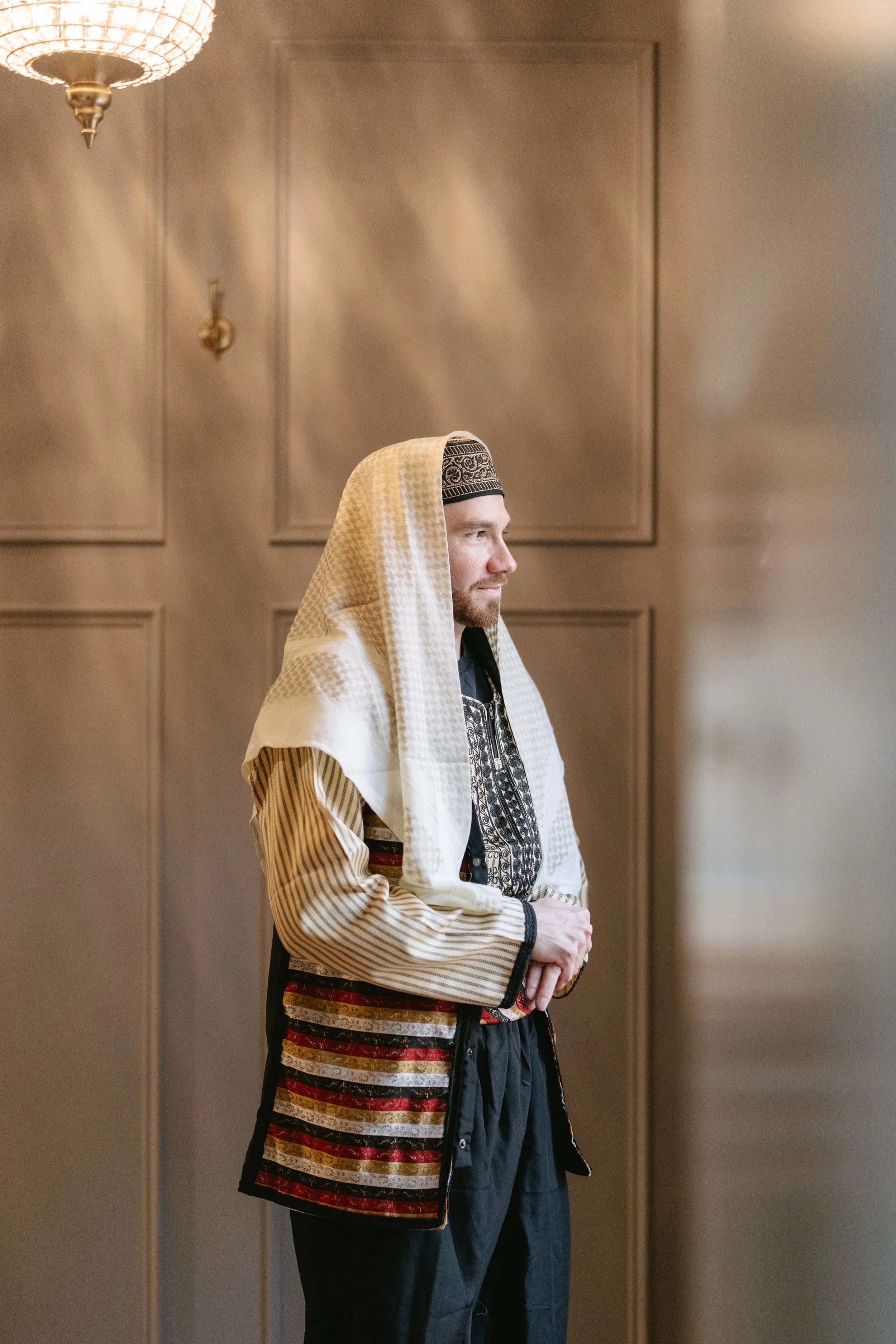 WEDDING GROOM TRADITIONAL ATTIRE