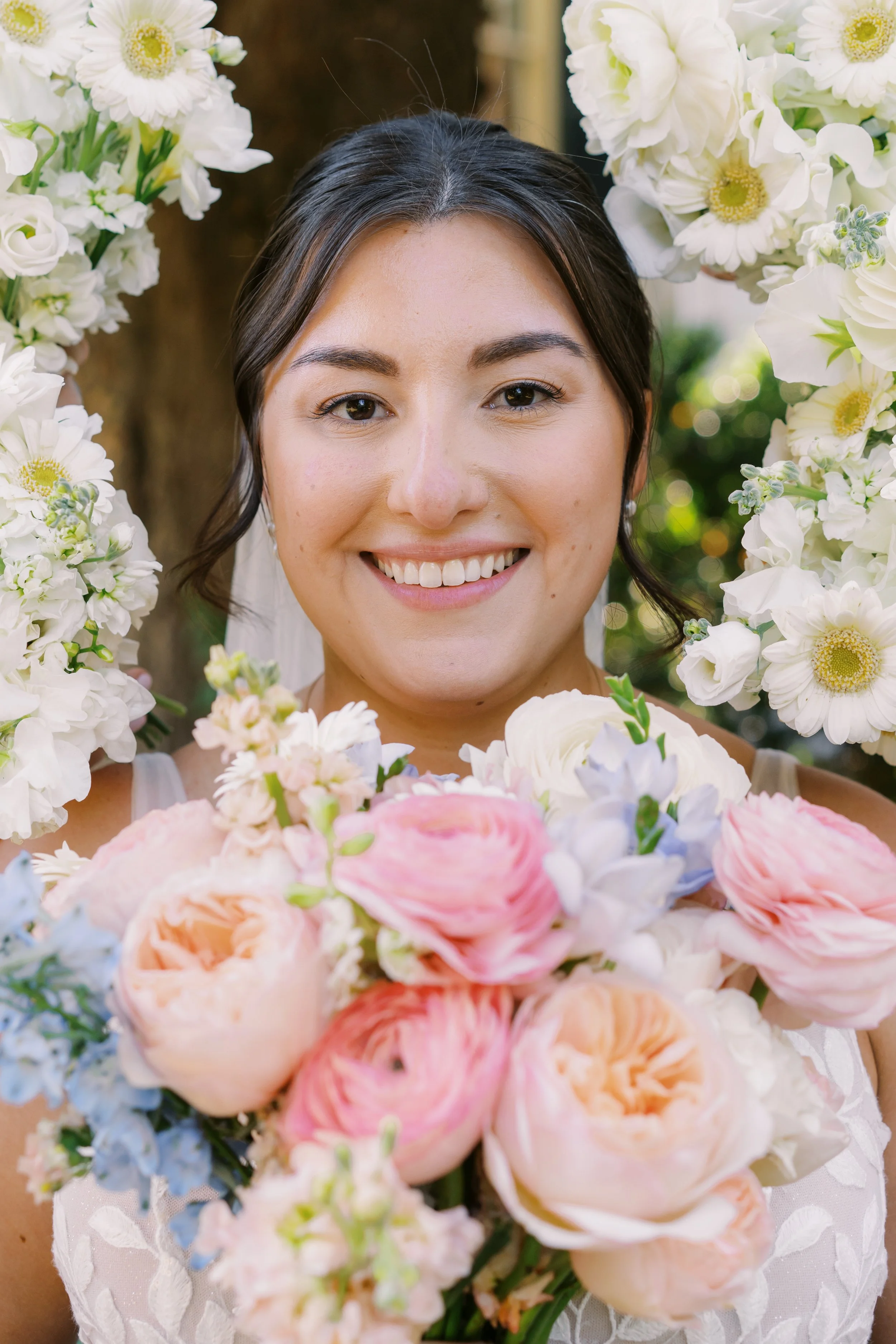 BRIDE FLORAL BOUQUETS AROUND FACE COLORFUL ROMANTIC RUST MANOR HOUSE