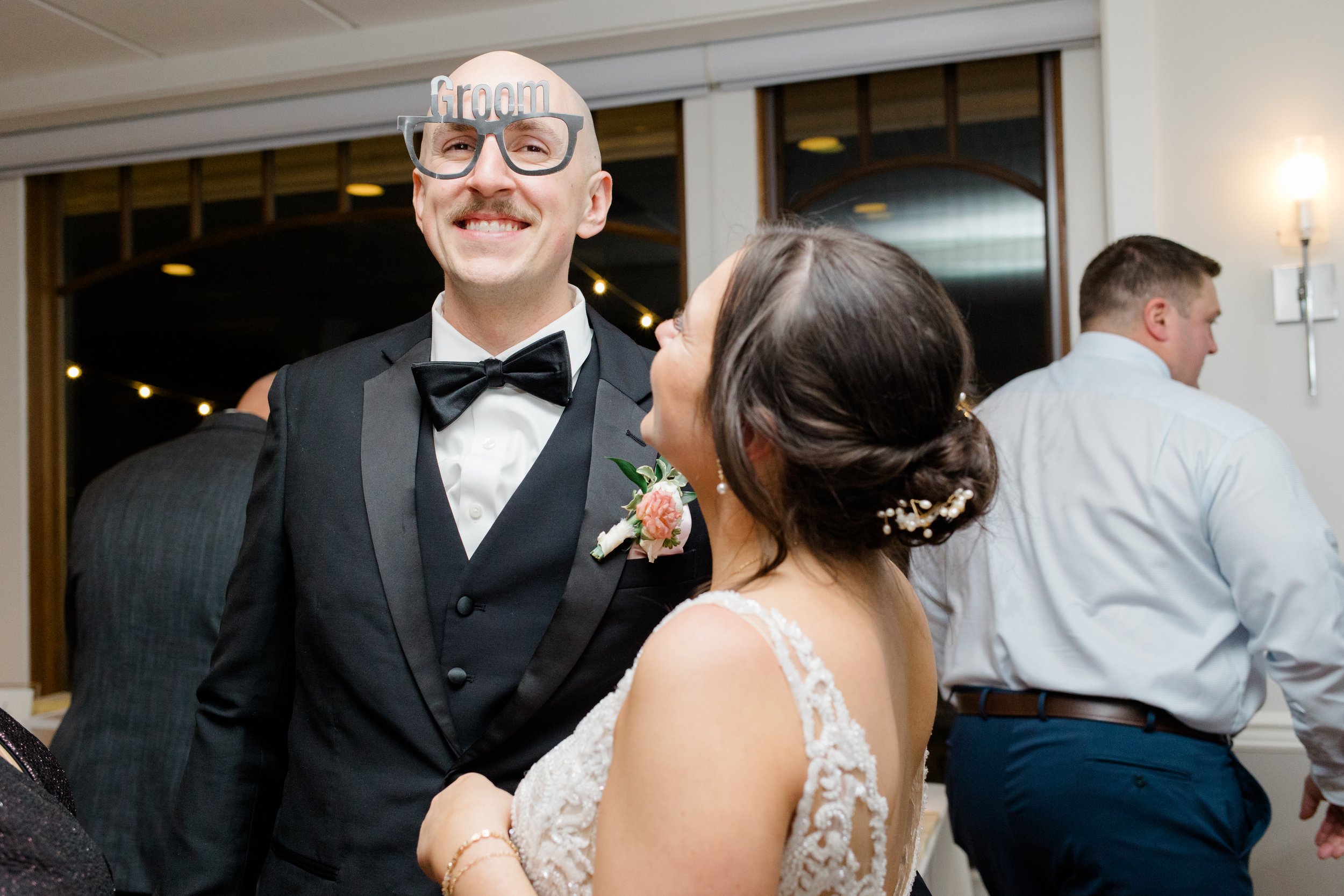 BRIDE GROOM RECEPTION PARTY FUNNY GLASSES