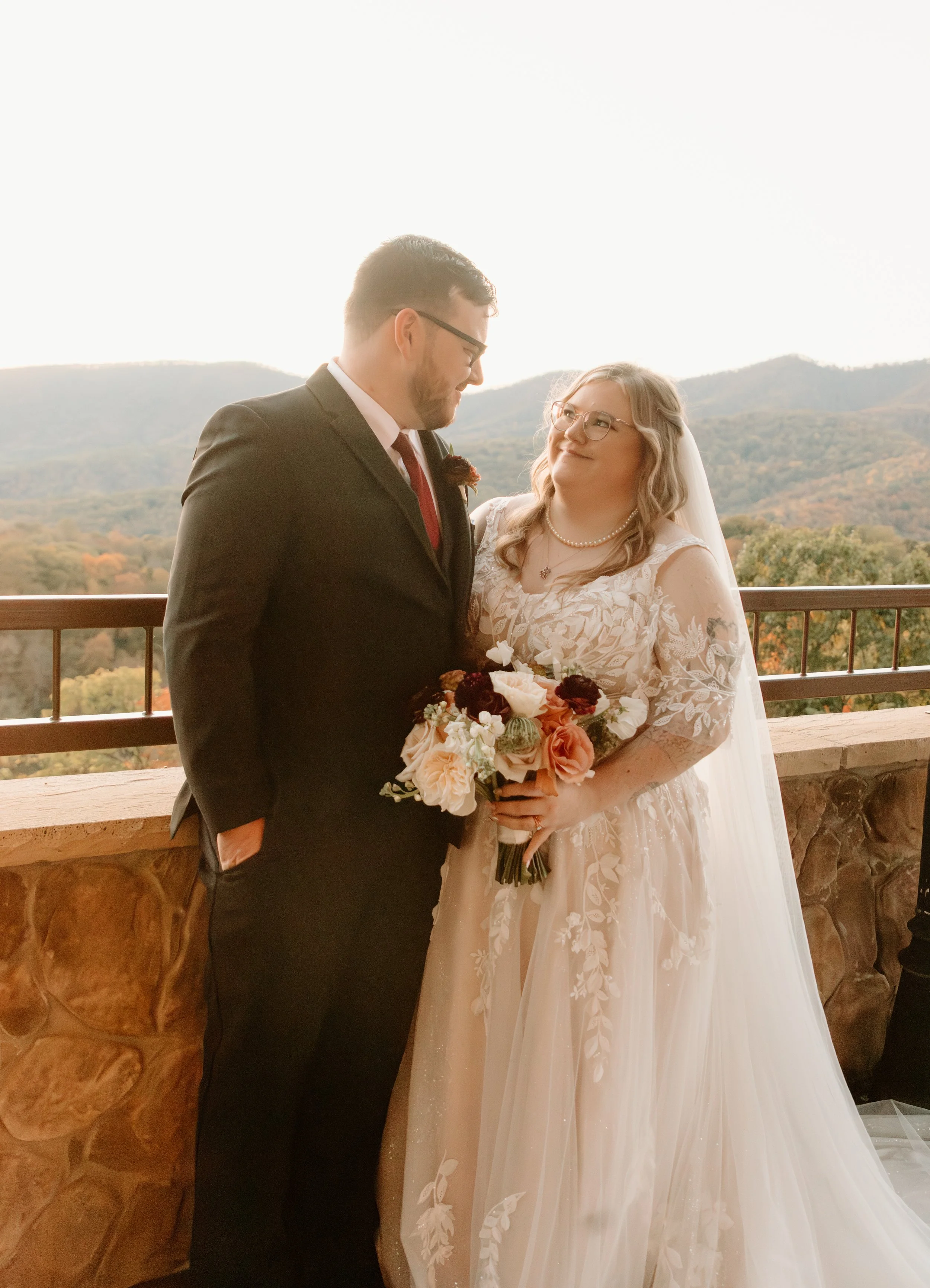 bride groom bridal bouquet house mountain inn irvine estate wedding